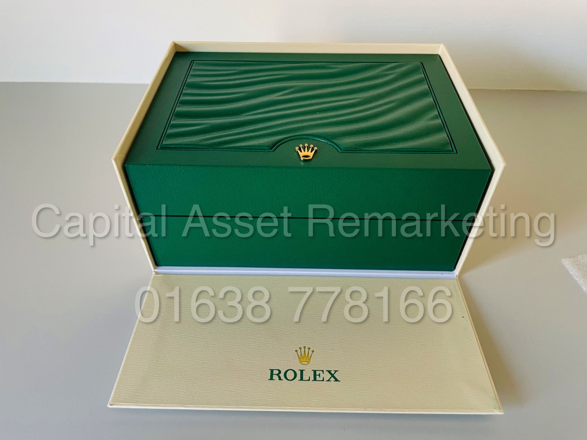 (On Sale) ROLEX MILGAUSS 40MM *OYSTER STEEL* (2021 - BRAND NEW / UNWORN) *GREAT INVESTMENT* (NO VAT) - Image 11 of 13