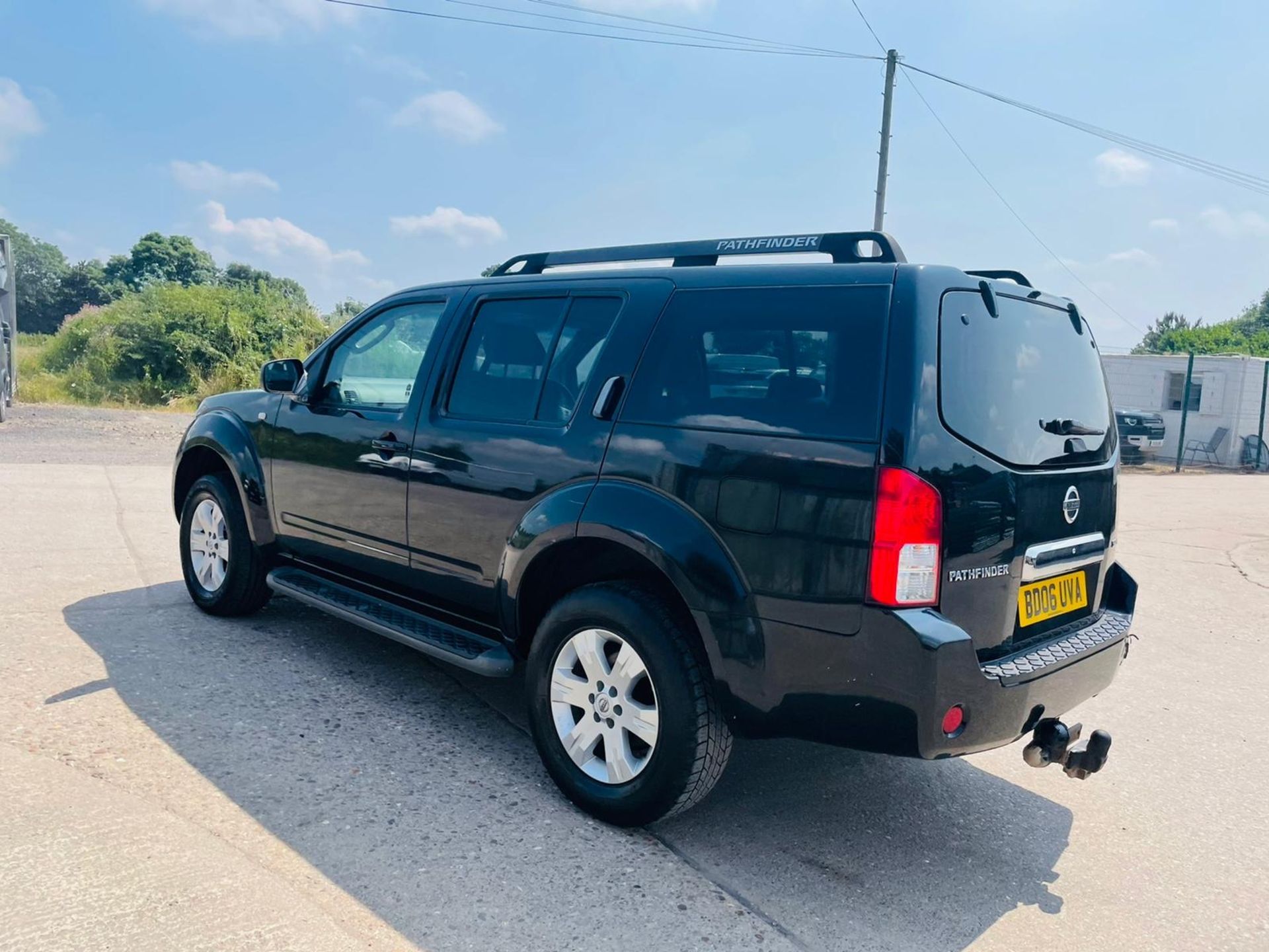 ON SALE NISSAN PATHFINDER SPORT DCI AUTOMATIC '2488CC' 2006 (06 - REG) *SUV - 7 SEATER* NO VAT - Image 4 of 35