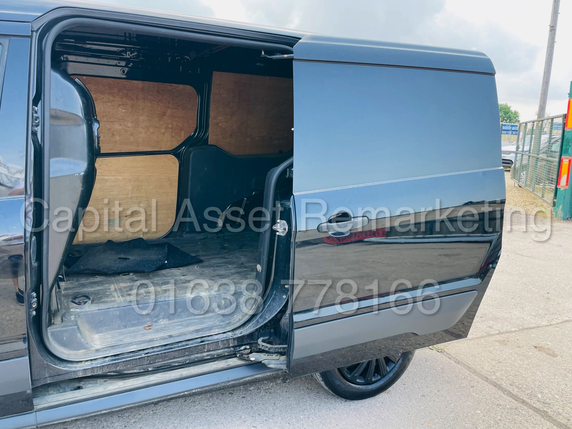 (On Sale) FORD TRANSIT CONNECT *TREND* 210 *LWB - PANEL VAN* (2015) '1.6 TDCI - 100 BHP' (NO VAT) - Image 22 of 39