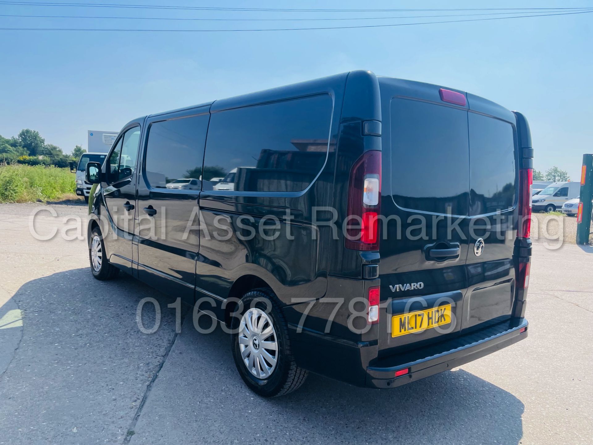 (On Sale) VAUXHALL VIVARO 2900 *SPORTIVE* LWB-PANEL VAN (2017 -EURO 6) '1.6 CDTI - STOP/START' *A/C* - Image 7 of 41