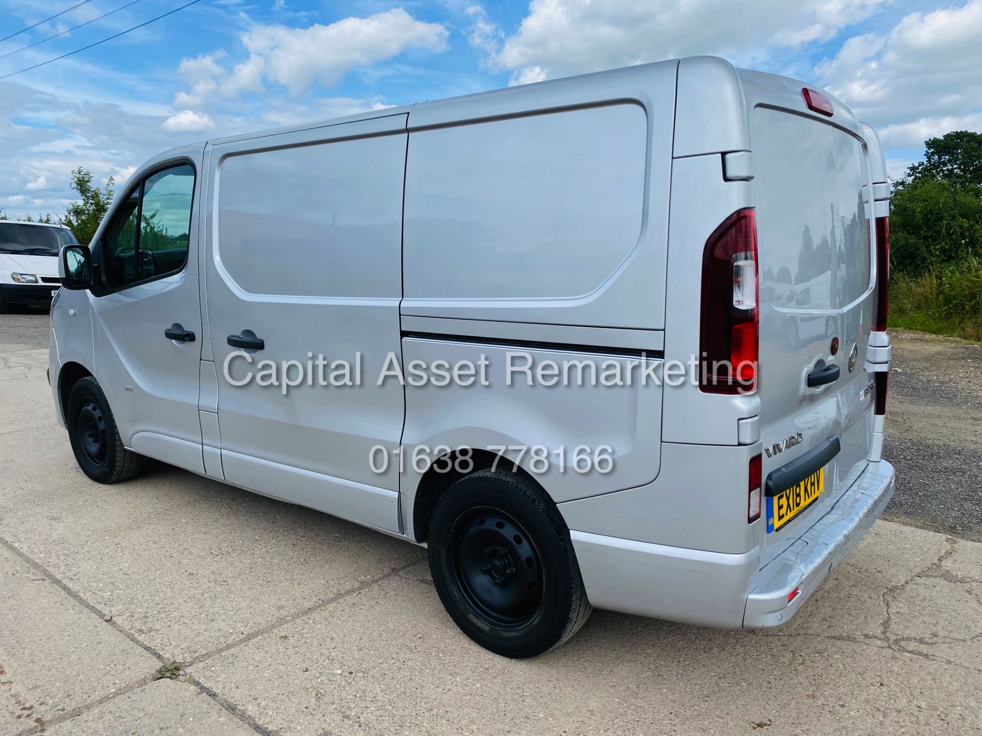 (ON SALE) VAUXHALL VIVARO "SPORTIVE" CDTI BI-TURBO 2700 (18 REG) AC - ELEC PACK - CRUISE - 1 OWNER - Image 9 of 21