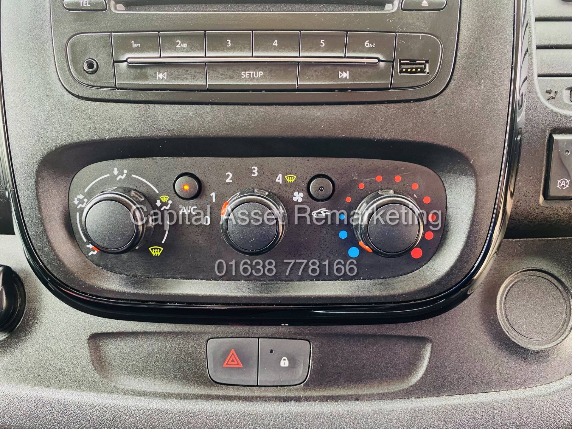 (ON SALE) VAUXHALL VIVARO "SPORTIVE" CDTI BI-TURBO 2700 (18 REG) AC - ELEC PACK - CRUISE - 1 OWNER - Image 17 of 21