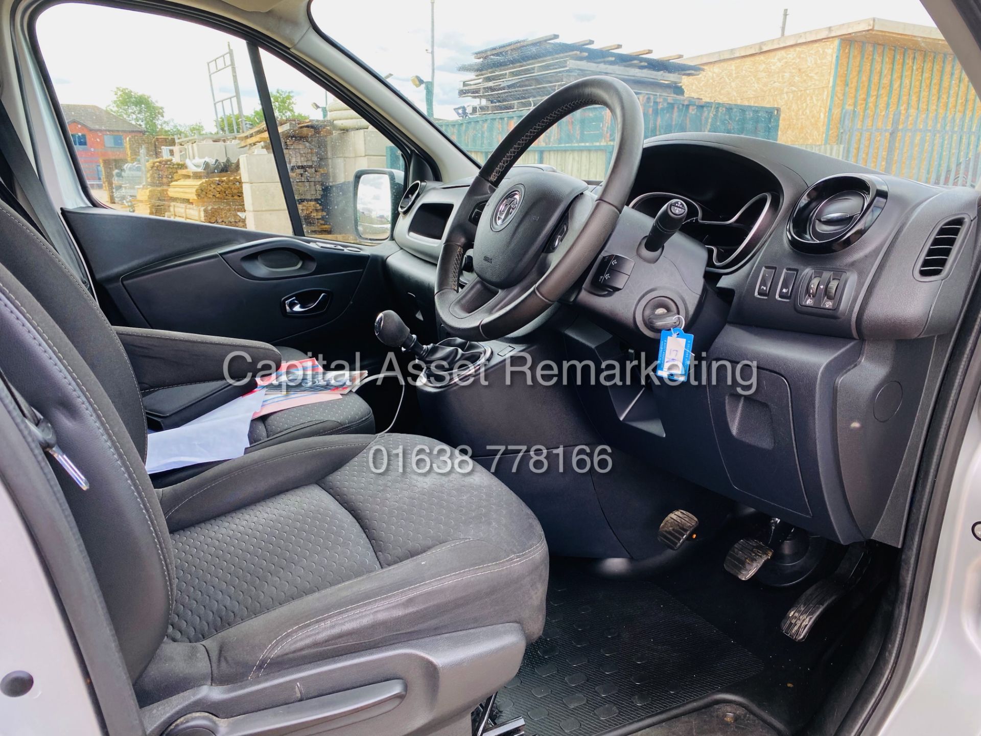 (ON SALE) VAUXHALL VIVARO "SPORTIVE" CDTI BI-TURBO 2700 (18 REG) AC - ELEC PACK - CRUISE - 1 OWNER - Image 12 of 21