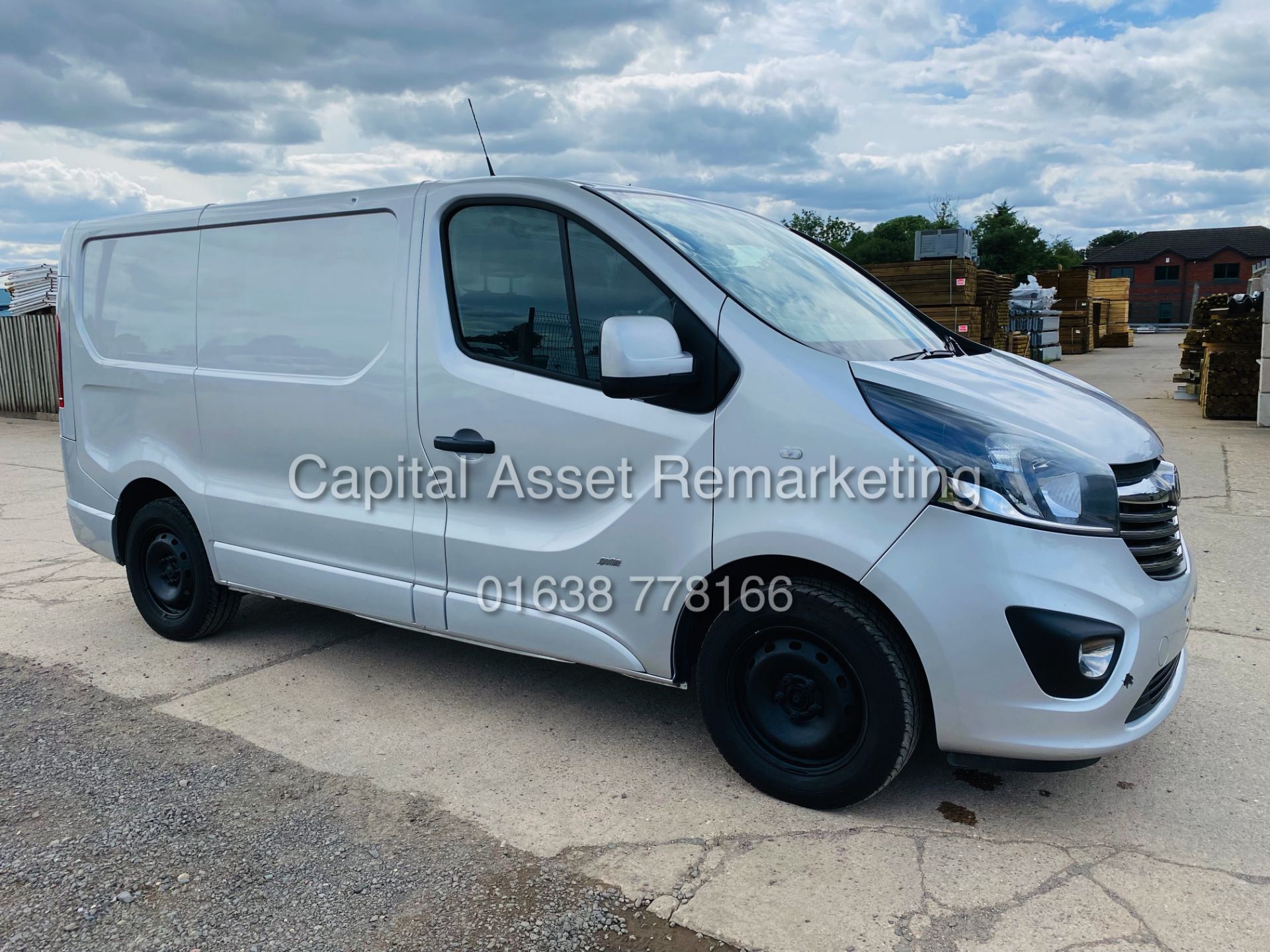 (ON SALE) VAUXHALL VIVARO "SPORTIVE" CDTI BI-TURBO 2700 (18 REG) AC - ELEC PACK - CRUISE - 1 OWNER - Image 6 of 21