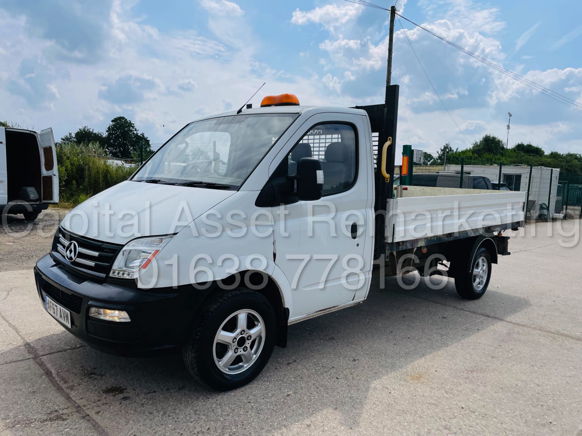 (ON SALE) LDV V80 *LWB DROPSIDE* (2018-EURO 6) '2.5 DIESEL -133 BHP- 6 SPEED *A/C* (1 OWNER) *U-LEZ* - Image 2 of 39