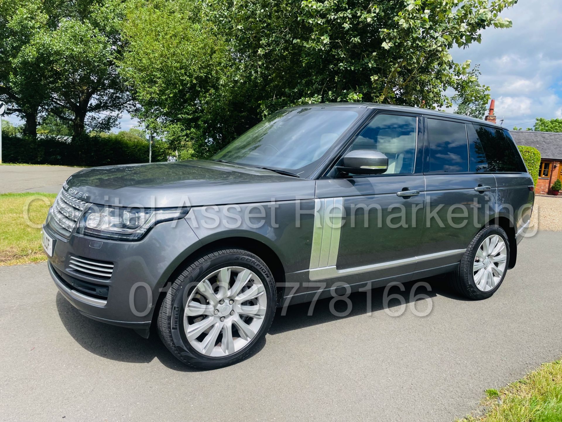 (On Sale) RANGE ROVER *VOGUE SE* SUV (2015) SDV8 - AUTO' PAN ROOF - LEATHER -NAV *TOP SPEC* (NO VAT) - Image 7 of 64