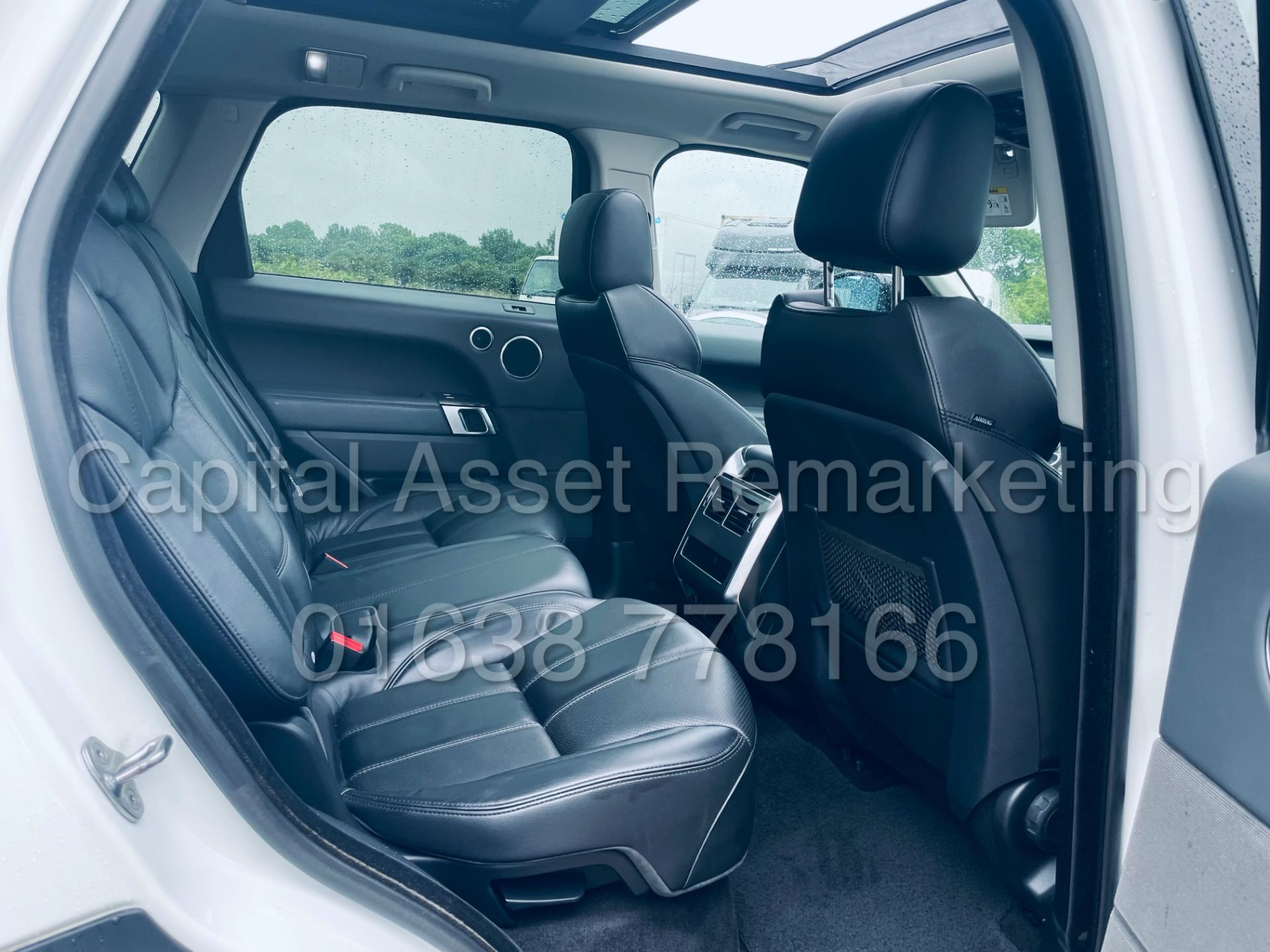 (On Sale) RANGE ROVER SPORT *SPECIAL EDITION* (2014 - FACELIFT) '3.0 TDV6 - AUTO' *NAV & PAN ROOF* - Image 30 of 54