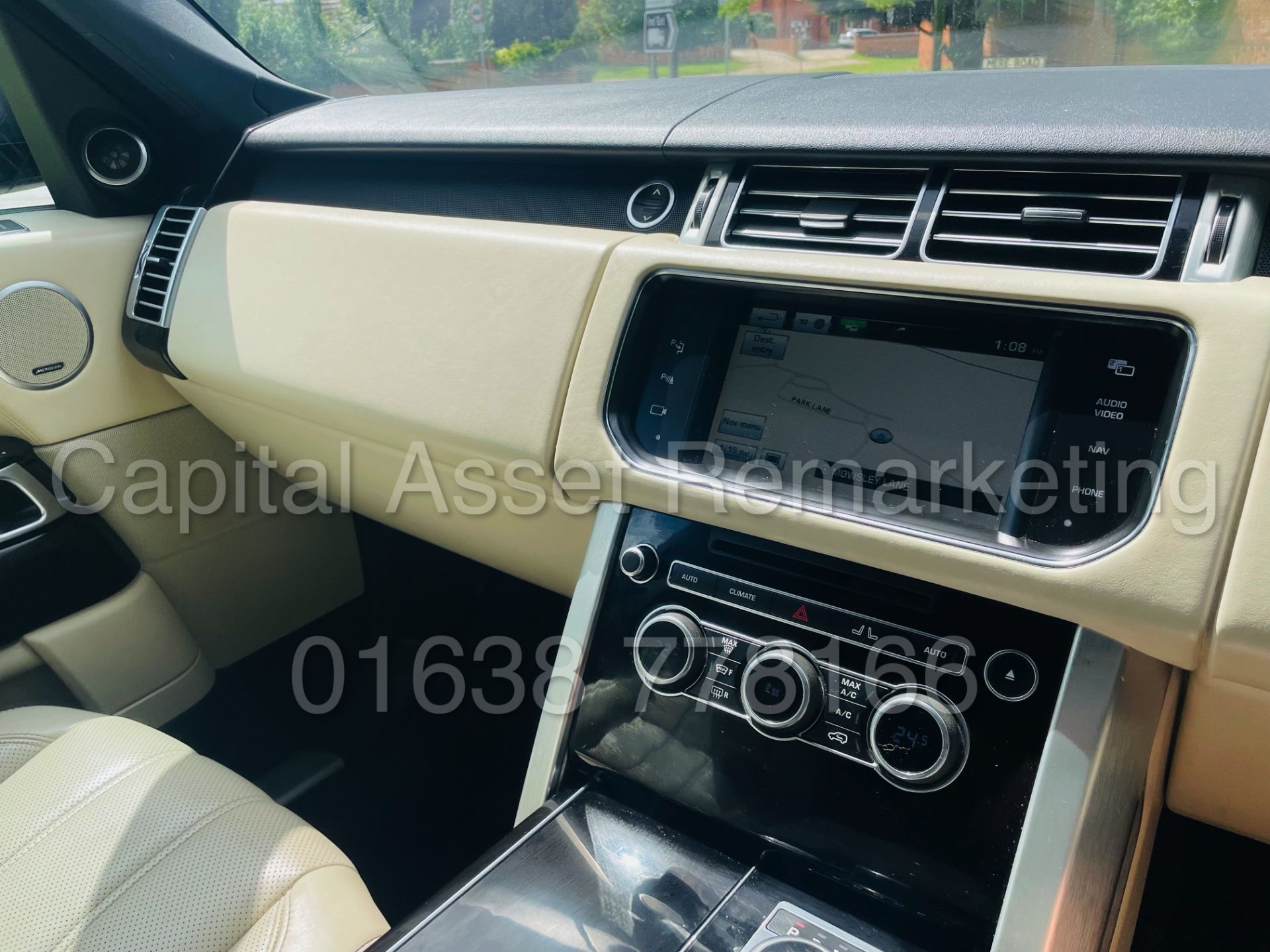 (On Sale) RANGE ROVER *VOGUE SE* SUV (2015) SDV8 - AUTO' PAN ROOF - LEATHER -NAV *TOP SPEC* (NO VAT) - Image 51 of 64