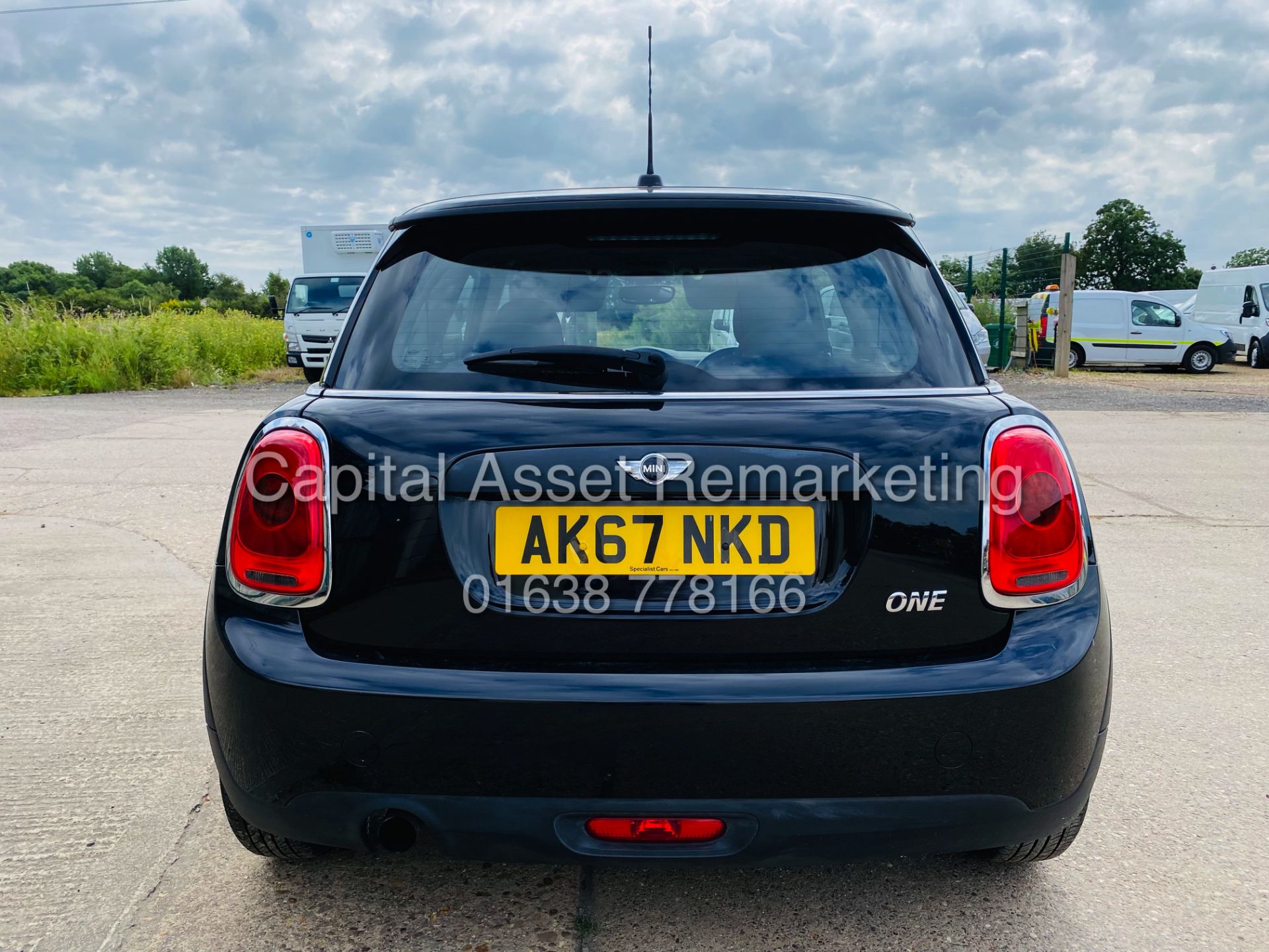 ON SALE MINI "ONE" HATCHBACK (2018 MODEL) 1.2 PETROL START/STOP AC / CRUISE/ ONLY 20K MILES (NO VAT) - Image 9 of 20