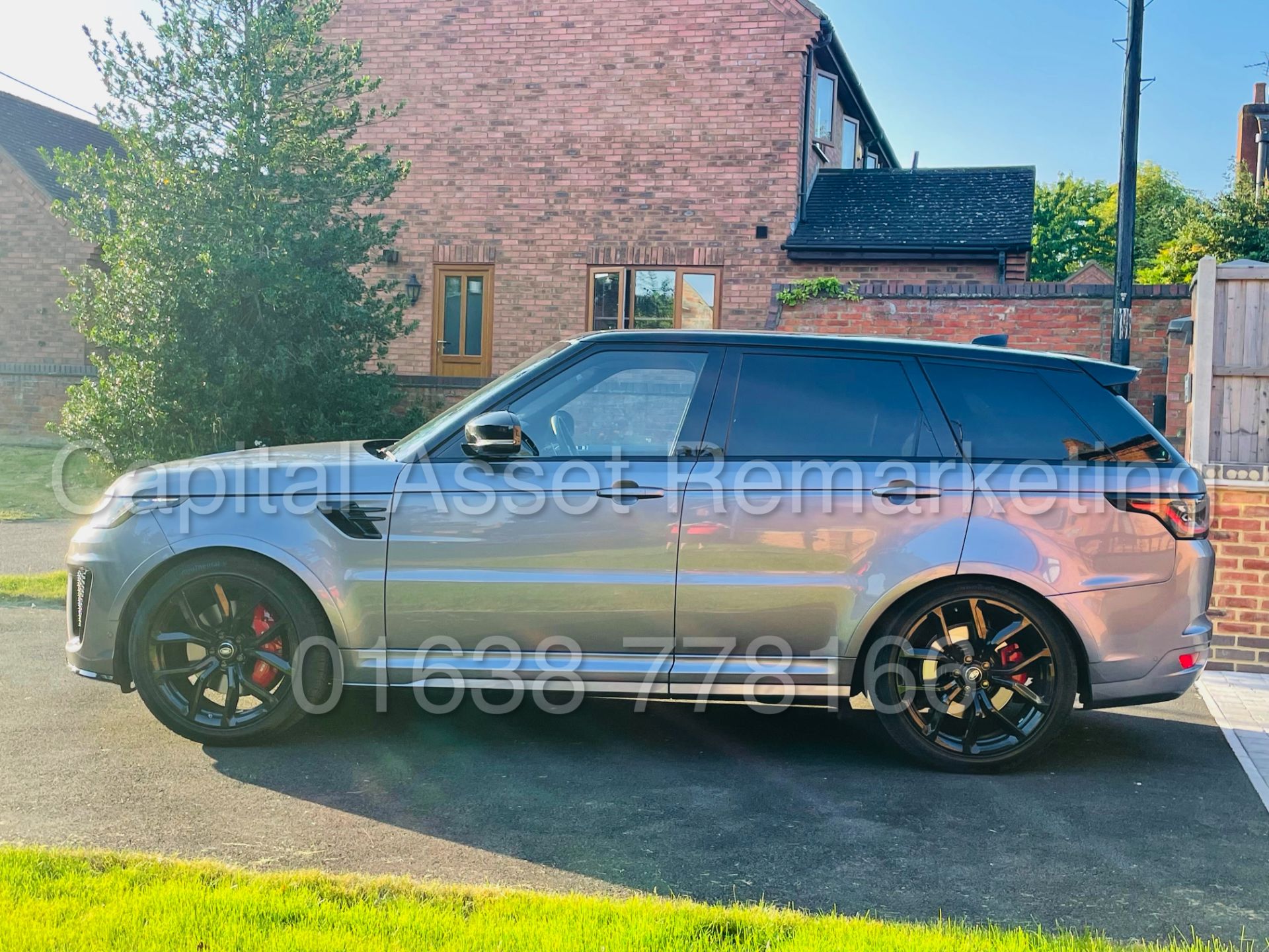 RANGE ROVER SPORT *SVR* SUV (2021 - NEW MODEL) '5.0 V8 - 575 BHP - AUTO' **ULTIMATE SPEC** - Image 4 of 72