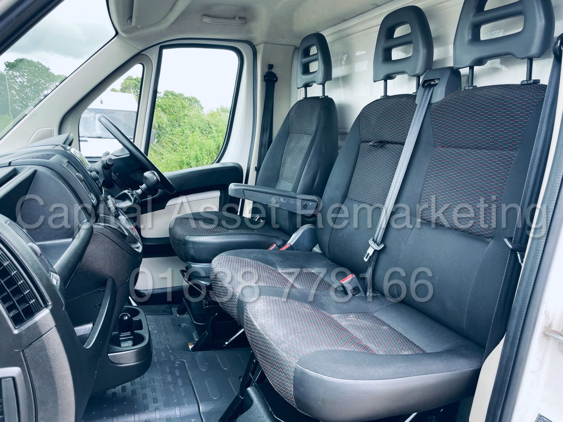 (On Sale) PEUGEOT BOXER *LWB - LOW LOADER/LUTON BOX VAN* (2018 - EURO 6) '2.0 HDI - 6 SPEED' *U-LEZ* - Image 22 of 41