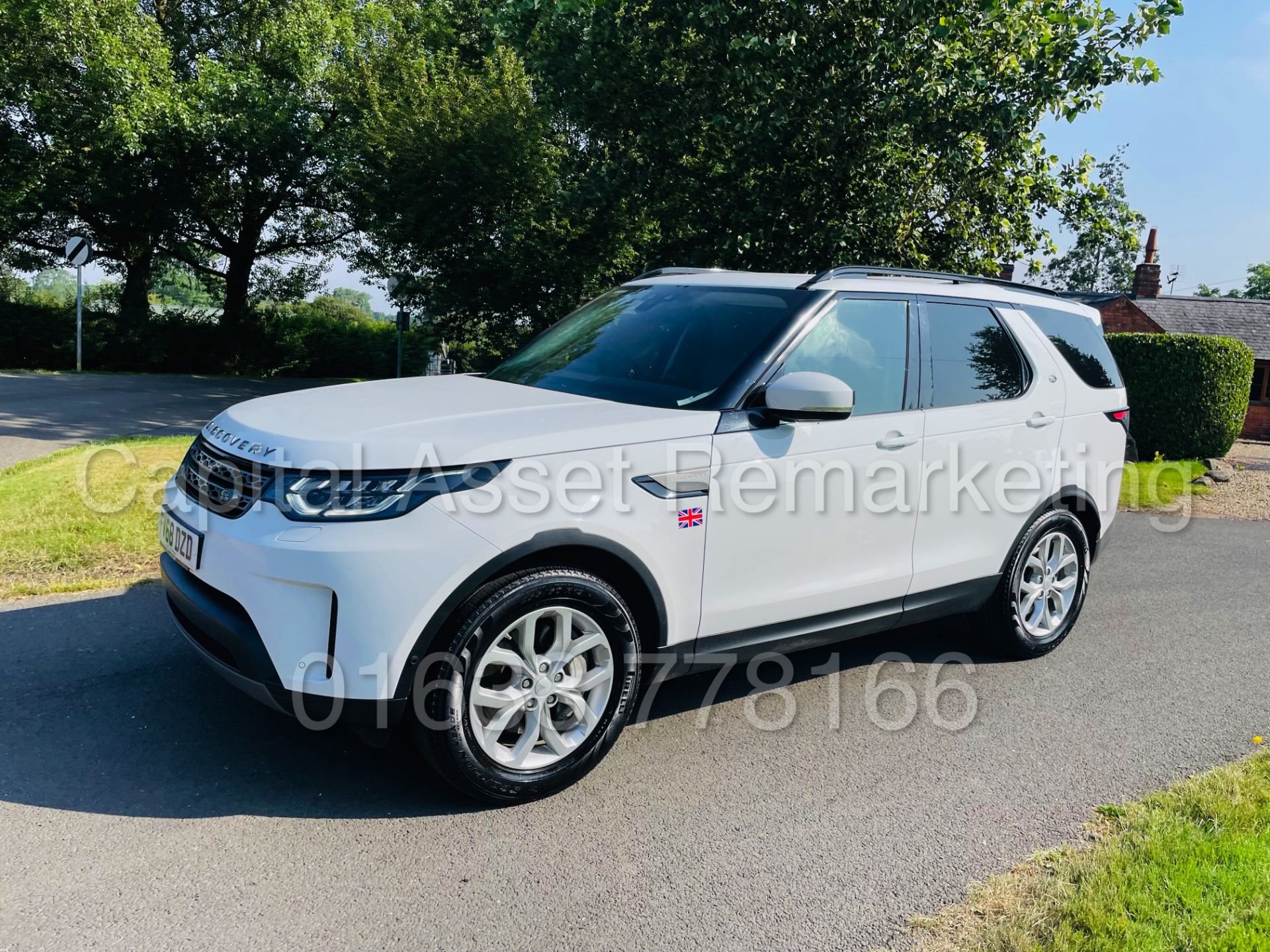 LAND ROVER DISCOVERY 5 *SE EDITION* SUV (2019 - EURO 6) '3.0 TD6 -306 BHP- 8 SPEED AUTO' *HUGE SPEC* - Image 7 of 47