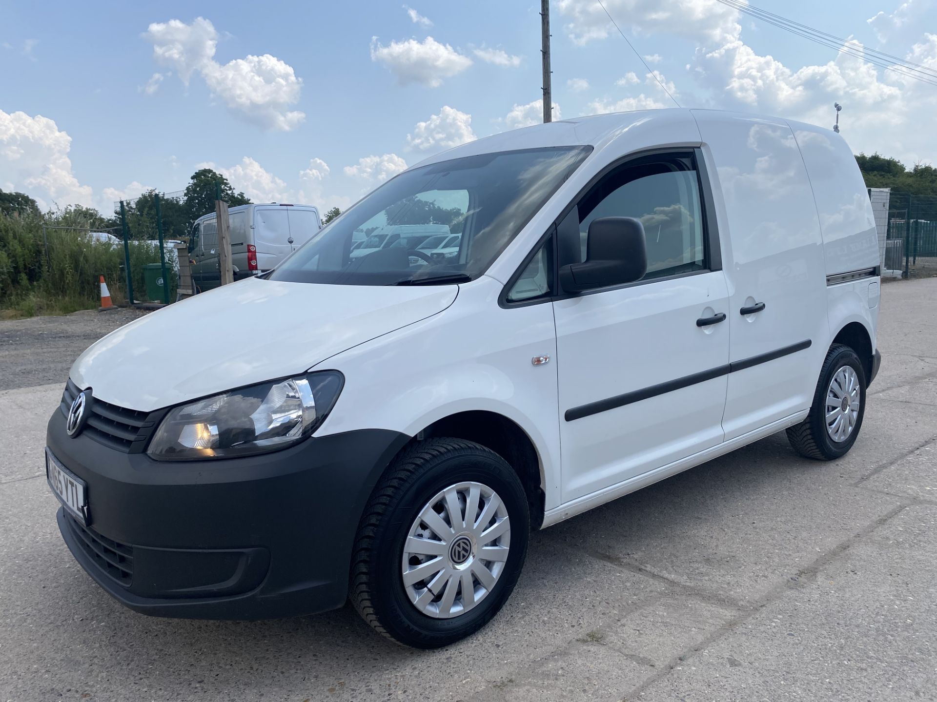 VOLKSWAGEN CADDY C20 1.6TDI (2016 MODEL) AIR CON - SLD - 1 KEEPER - NO VAT!!! - LOOK!!! - Image 4 of 16