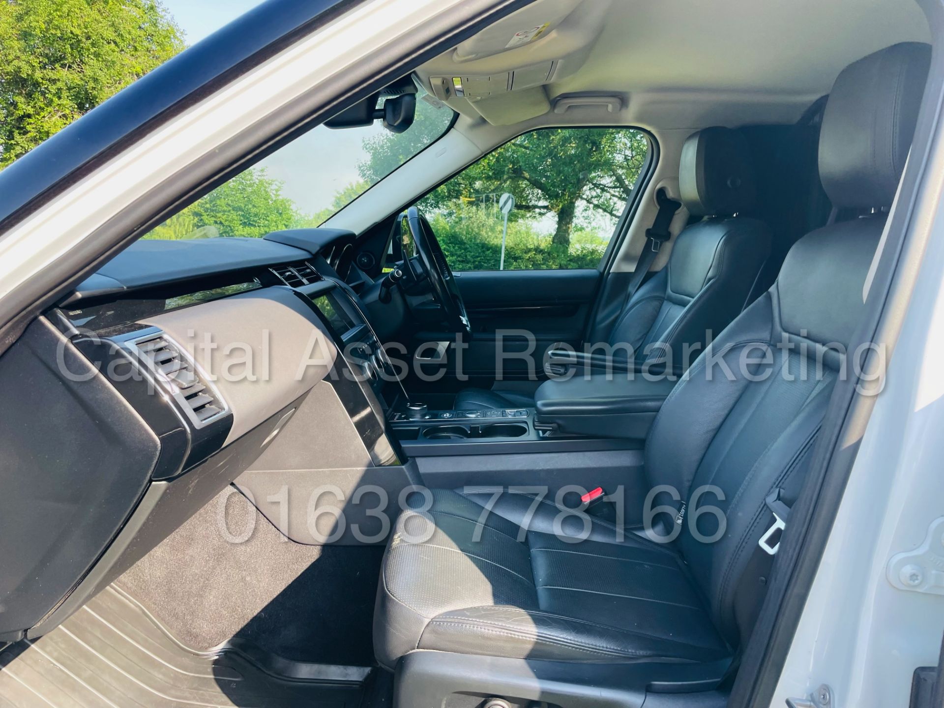 LAND ROVER DISCOVERY 5 *SE EDITION* SUV (2019 - EURO 6) '3.0 TD6 -306 BHP- 8 SPEED AUTO' *HUGE SPEC* - Image 25 of 47