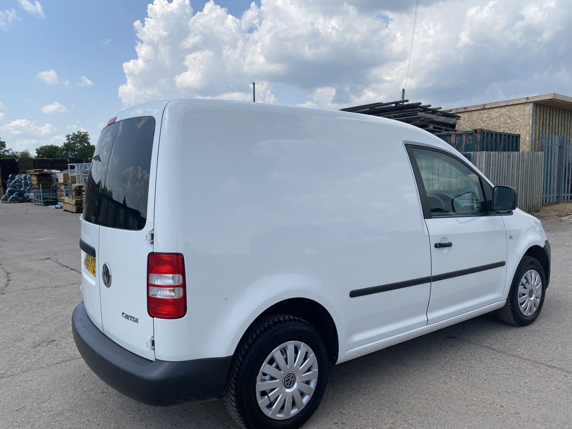 VOLKSWAGEN CADDY C20 1.6TDI (2016 MODEL) AIR CON - SLD - 1 KEEPER - NO VAT!!! - LOOK!!! - Image 8 of 16