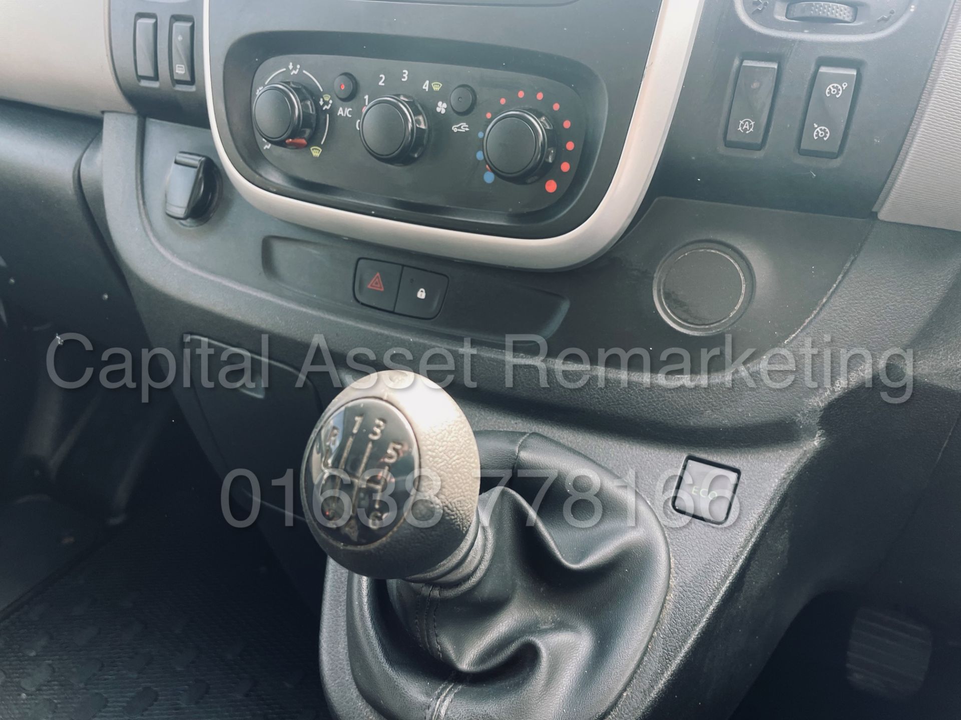 RENAULT TRAFIC LL29 *BUSINESS ENERGY* LWB PANEL VAN (2017 - EURO 6) '1.6 DCI' *A/C - SAT NAV* - Image 39 of 44