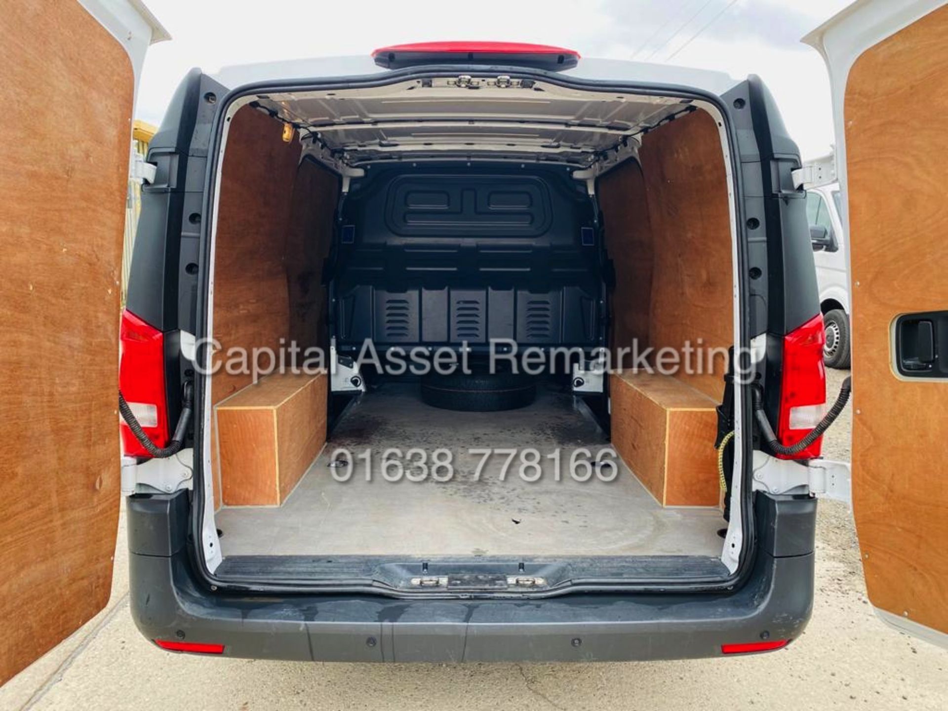 MERCEDES VITO CDI LWB (2018 MODEL) 1 OWNER *EURO 6* CRUISE - ELEC PACK - TWIN SIDE DOORS - Image 20 of 21