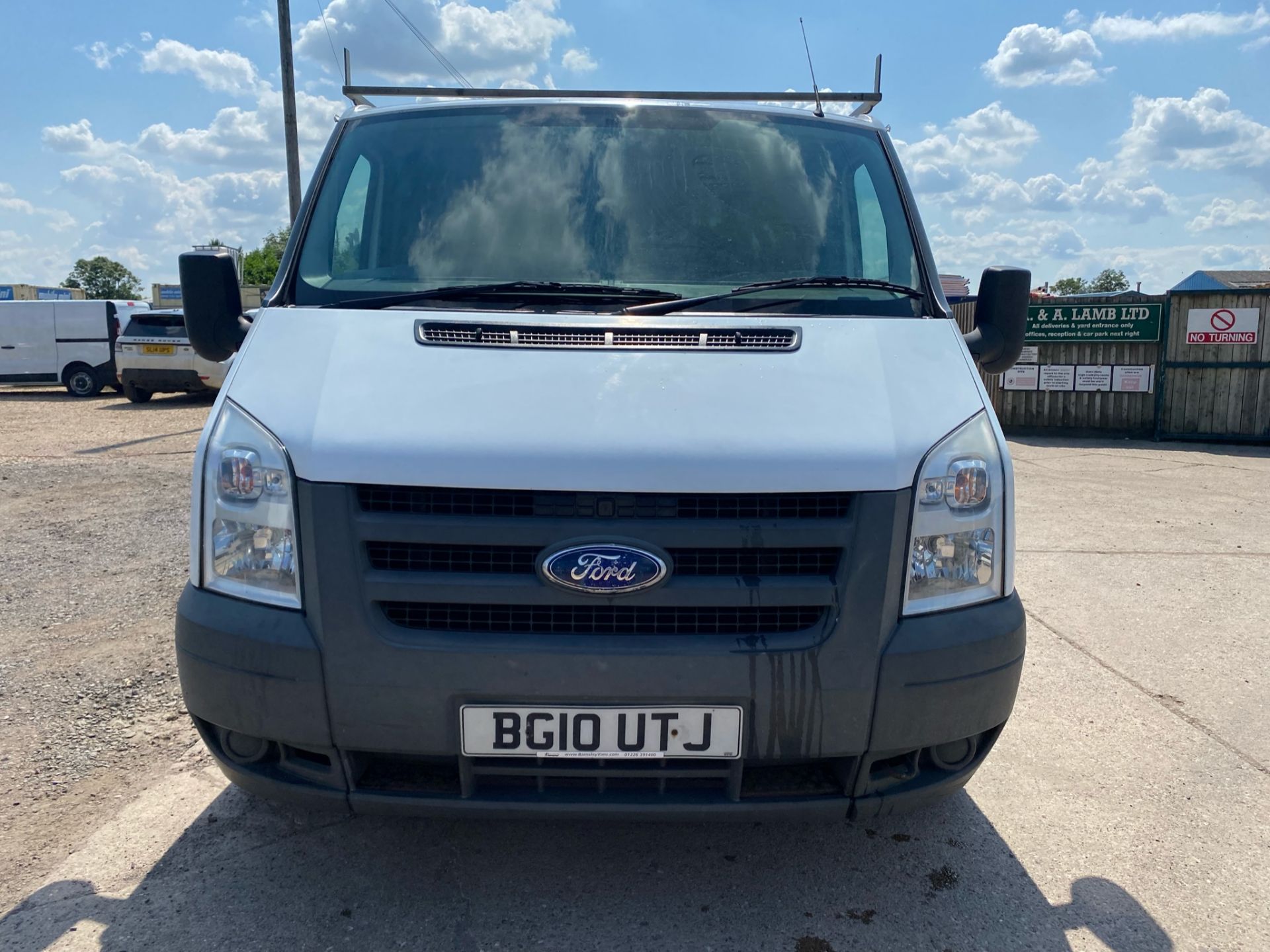 (ON SALE) FORD TRANSIT 85 T260s *2198 CC - 84 BHP* PANEL VAN (2010 - 10 REG) NO VAT!!! SAVE 20% !!! - Image 4 of 27