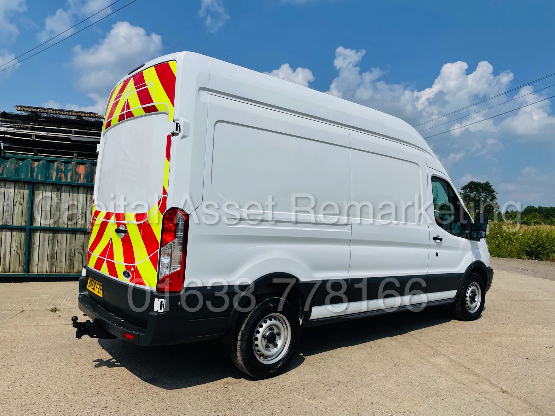 FORD TRANSIT *LWB HI-ROOF* (2019 - EURO 6) '2.0 TDCI - 130 BHP - 6 SPEED' (1 OWNER) *ONLY 37K MILES* - Image 13 of 42