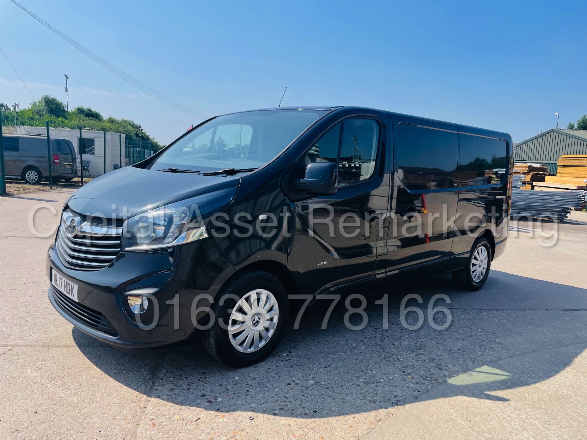 (On Sale) VAUXHALL VIVARO 2900 *SPORTIVE* LWB (2017 -EURO 6) '1.6 CDTI - STOP/START' *A/C* (1 OWNER) - Image 4 of 41