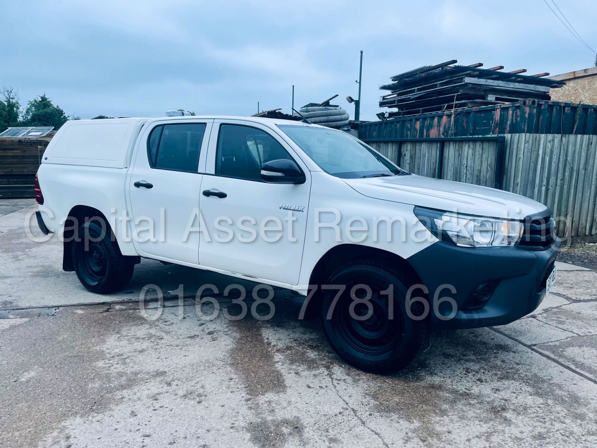 TOYOTA HILUX *ACTIVE* D/CAB PICK-UP (2017 - EURO 6) '2.4 D-4D - 150 BHP' (1 OWNER) *U-LEZ*