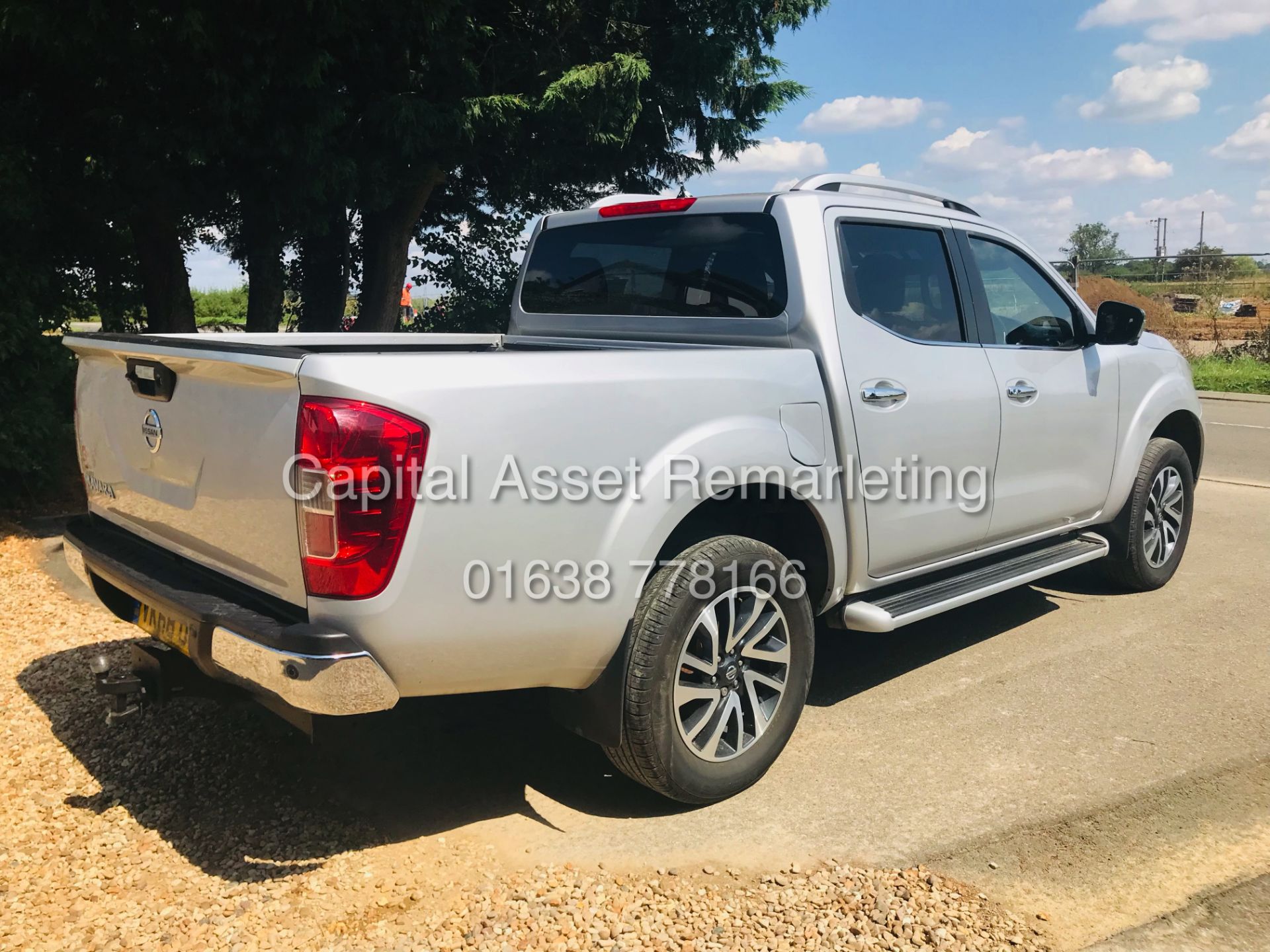 ON SALE NISSAN NAVARA "TEKNA" DCI AUTO D/C (2019 MODEL) FULLY LOADED - SAT NAV -SUNROOF *TOP SPEC* - Image 10 of 30