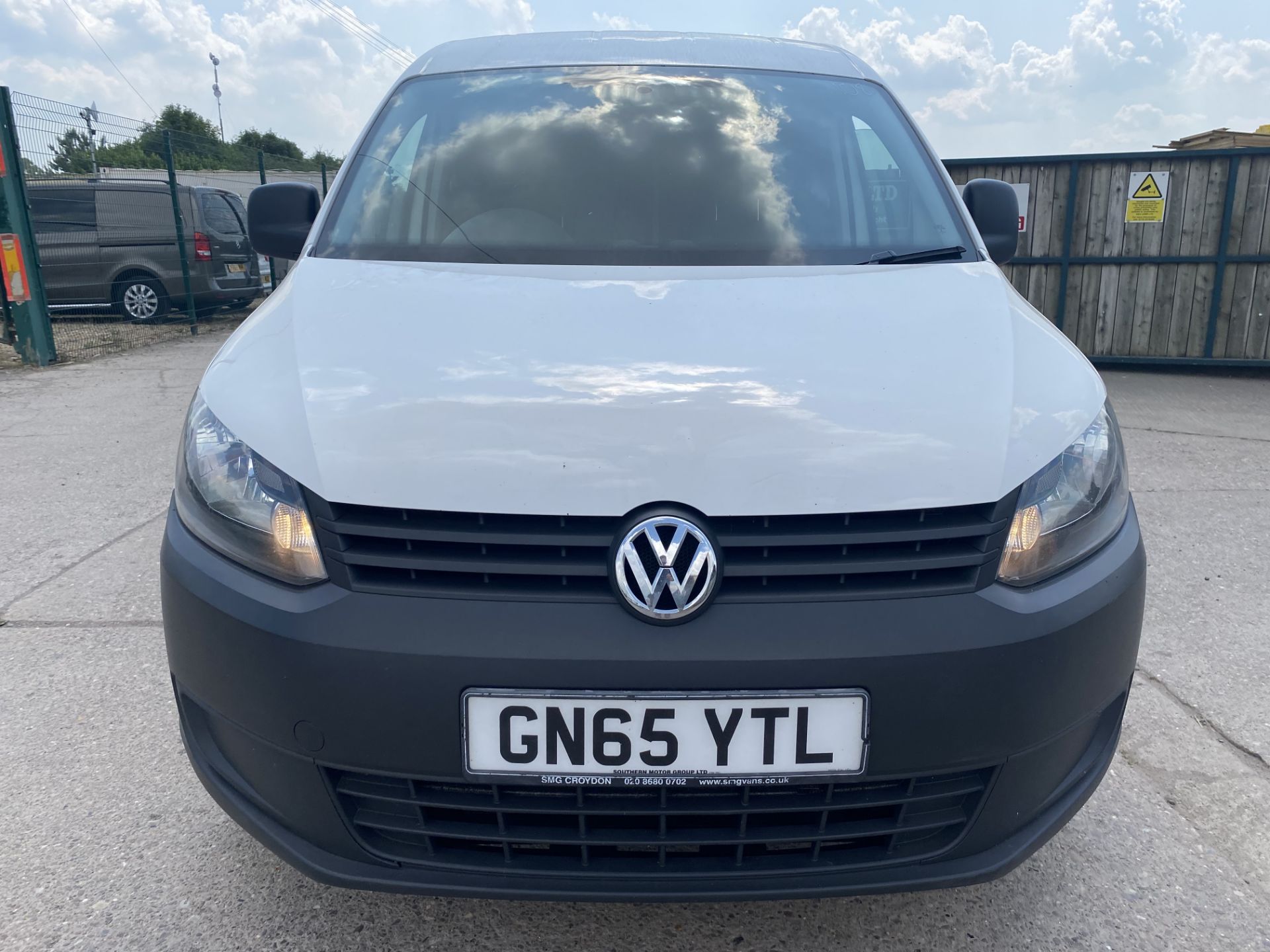 VOLKSWAGEN CADDY C20 1.6TDI (2016 MODEL) AIR CON - SLD - 1 KEEPER - NO VAT!!! - LOOK!!! - Image 3 of 16