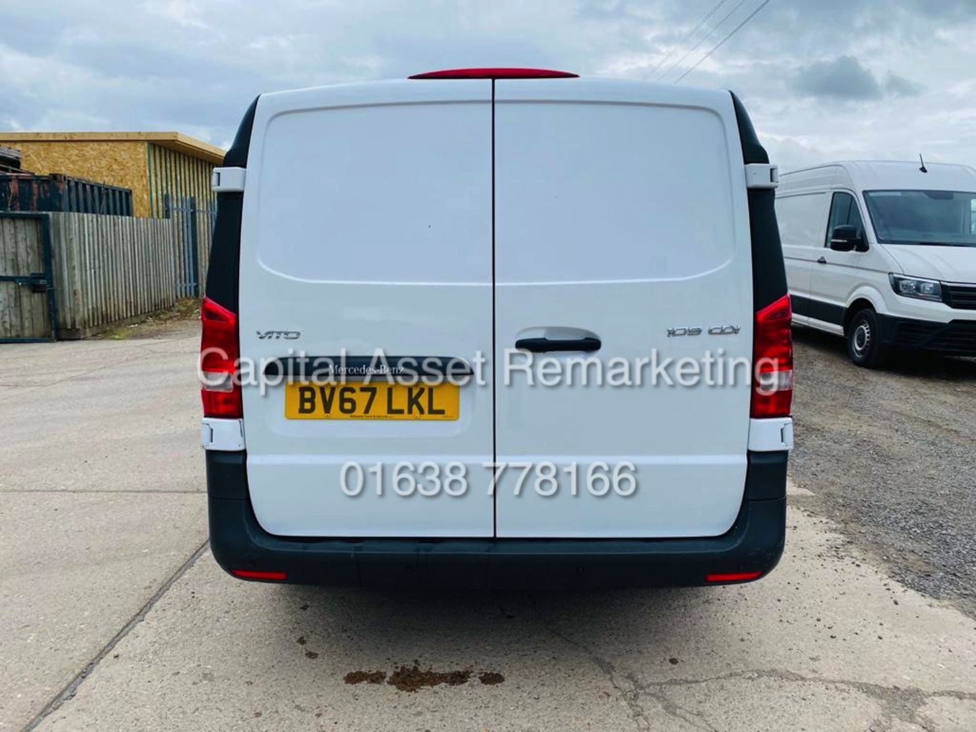MERCEDES VITO CDI LWB (2018 MODEL) 1 OWNER *EURO 6* CRUISE - ELEC PACK - TWIN SIDE DOORS - Image 10 of 21