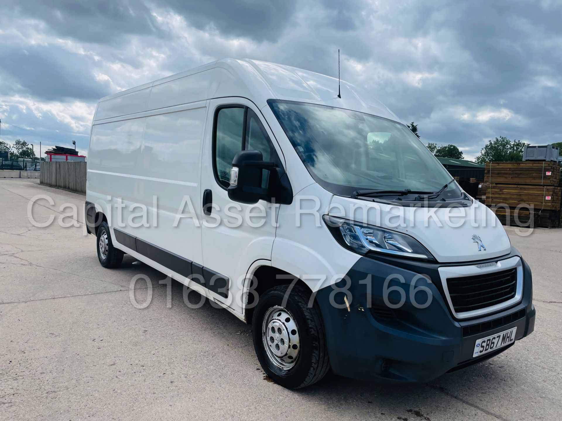 ON SALE PEUGEOT BOXER *PROFESSIONAL* LWB HI-ROOF (2018 - EURO 6) '2.0 BLUE HDI - 6 SPEED' *A/C & NAV - Image 3 of 44