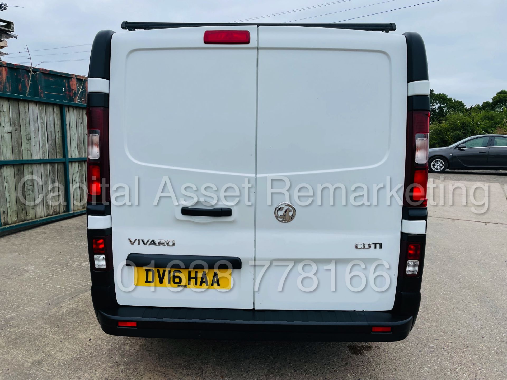 VAUXHALL VIVARO 2900 *LWB - 6 SEATER CREW VAN* (2016 - NEW MODEL) '1.6 CDTI - 115 BHP - 6 SPEED' - Image 11 of 45