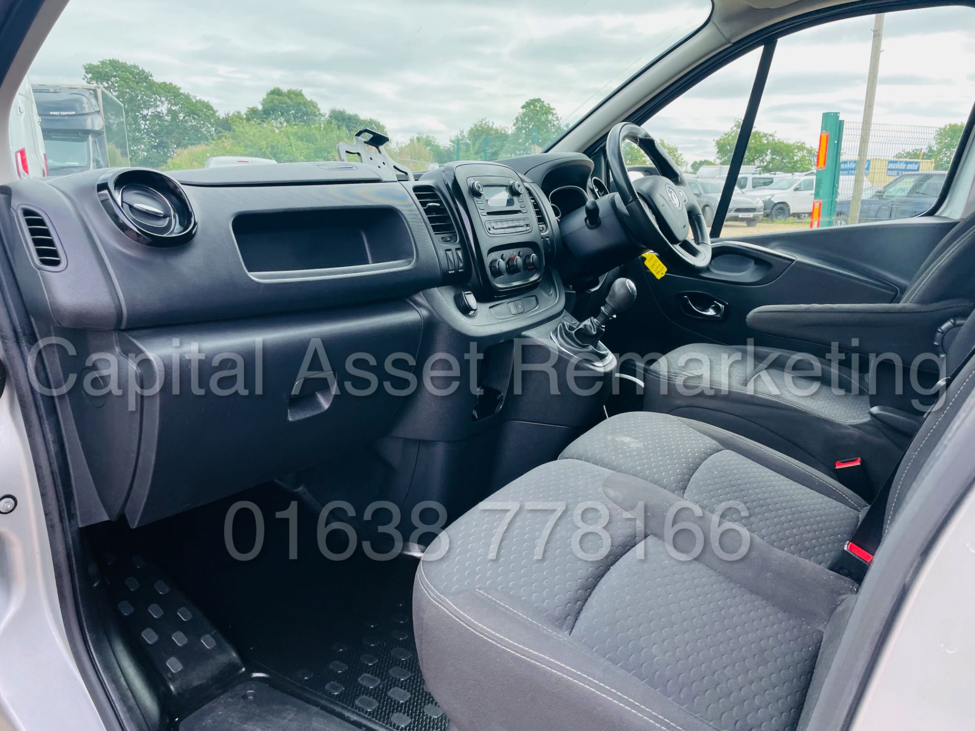 VAUXHALL VIVARO *SPORT EDITION* PANEL VAN (2017 - EURO 6) '1.6 CDTI - 123 BHP - 6 SPEED' (1 OWNER) - Image 20 of 43