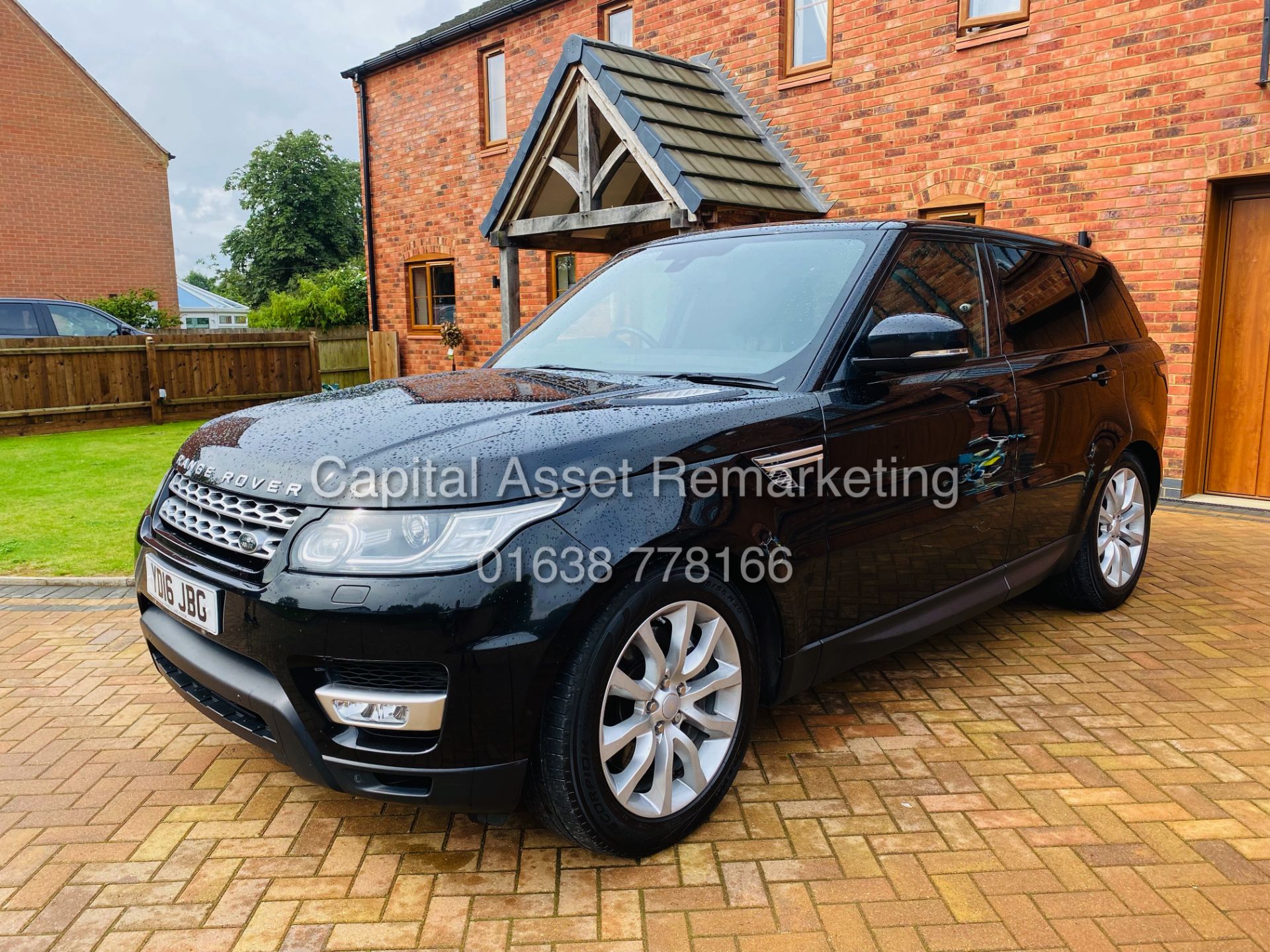 (ON SALE) RANGE ROVER SPORT 3.0 "SDV6" HSE 'AUTO' (16 REG) 1 OWNER FSH - PAN ROOF - BLACK -HUGE SPEC - Image 6 of 39