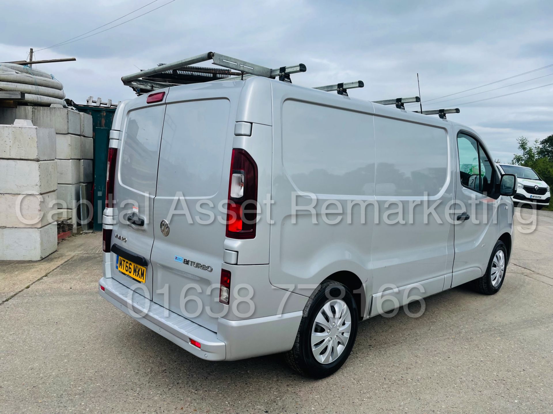 VAUXHALL VIVARO *SPORT EDITION* PANEL VAN (2017 - EURO 6) '1.6 CDTI - 123 BHP - 6 SPEED' (1 OWNER) - Image 12 of 43