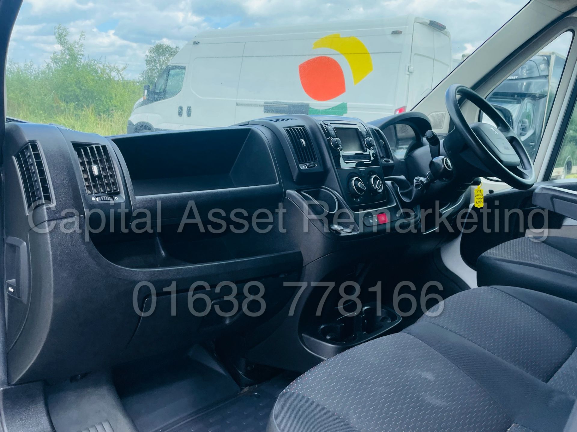 ON SALE PEUGEOT BOXER *PROFESSIONAL* LWB HI-ROOF (2018 - EURO 6) '2.0 BLUE HDI - 6 SPEED' *A/C & NAV - Image 18 of 44