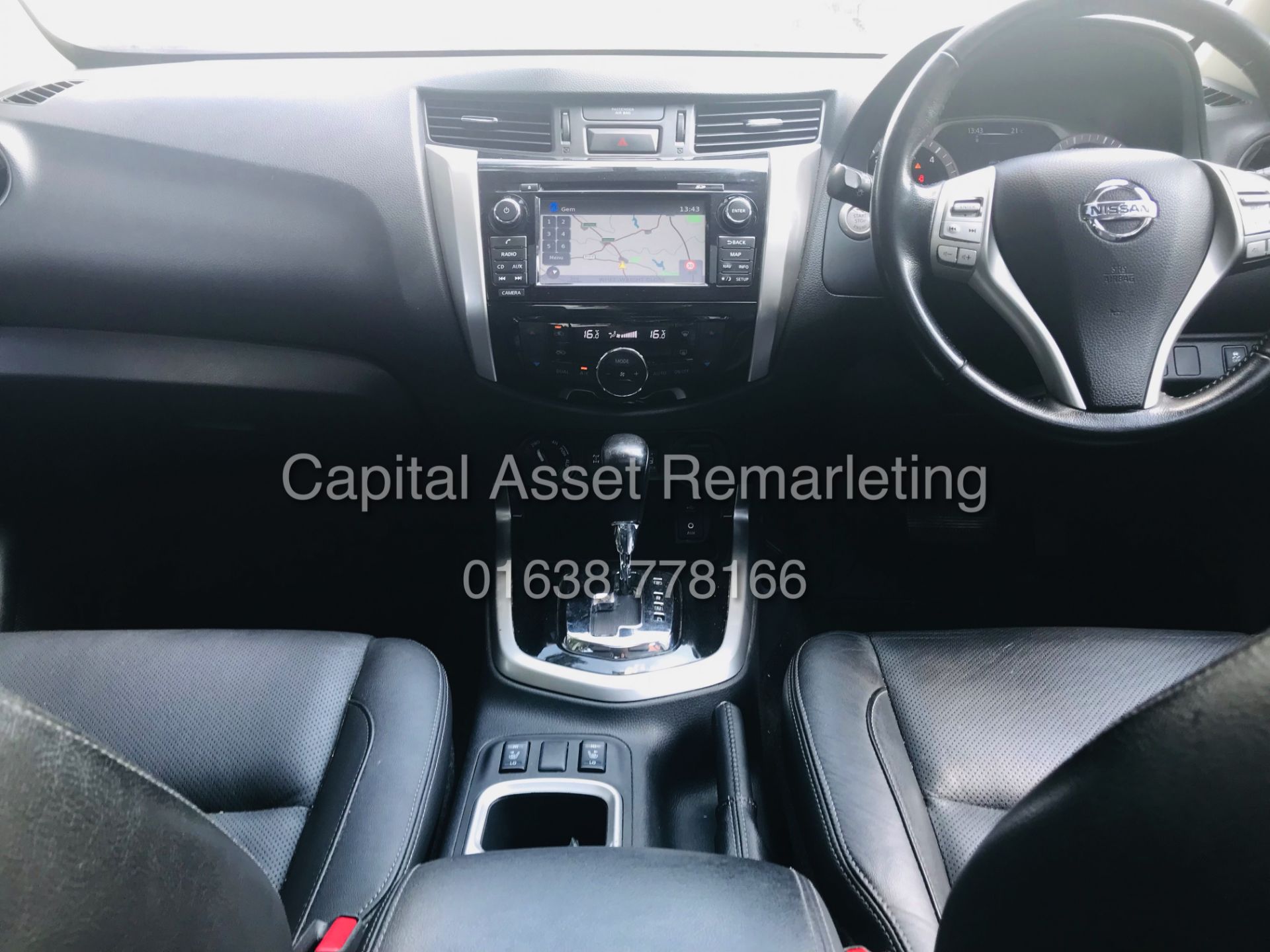 NISSAN NAVARA "TEKNA" DCI AUTO (2019 MODEL) D/C - 1 OWNER FSH - NAV / ELEC SUNROOF - REAR CAMERA - Image 15 of 32