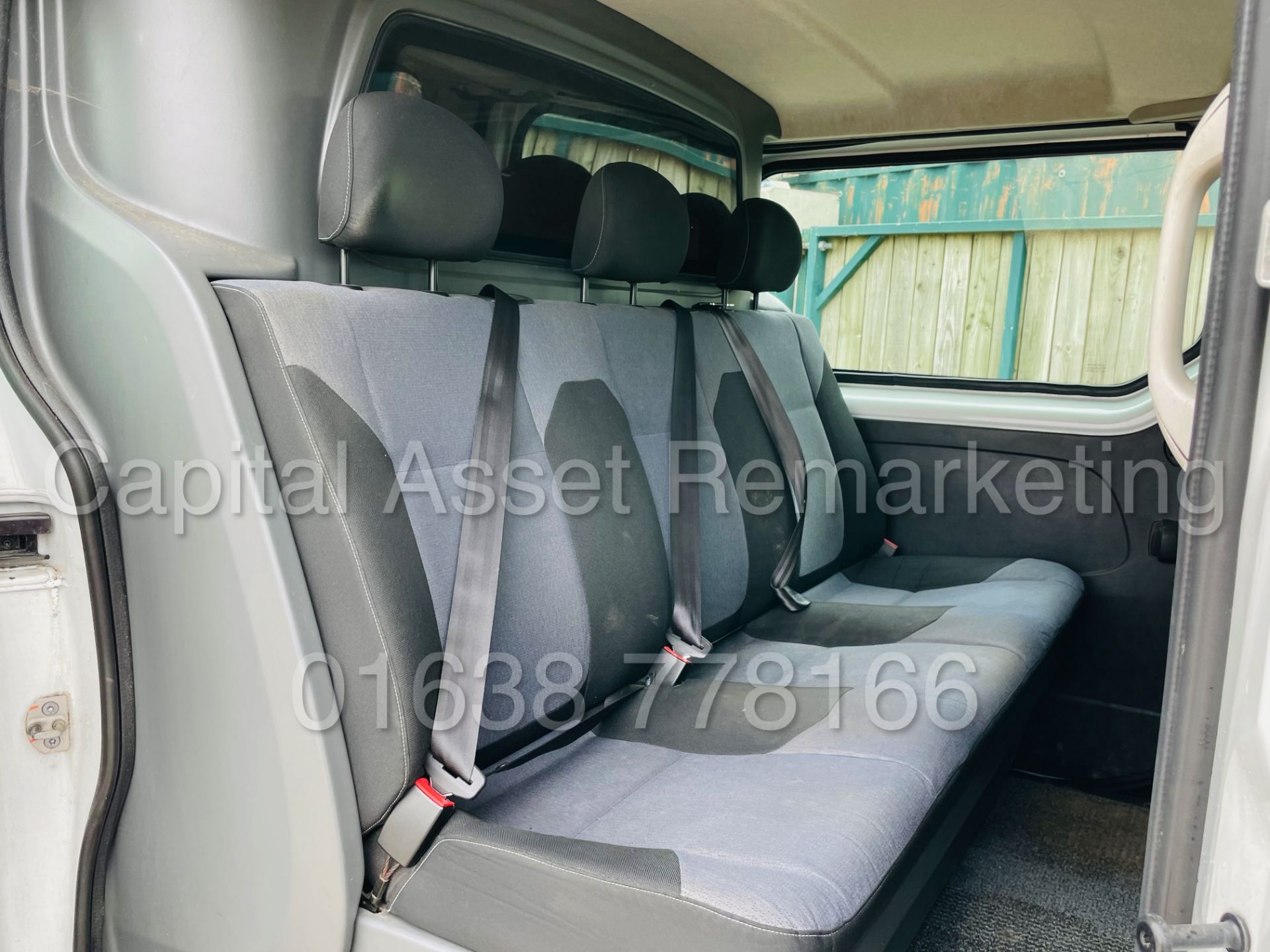 VAUXHALL VIVARO 2900 *LWB - 6 SEATER CREW VAN* (2016 - NEW MODEL) '1.6 CDTI - 115 BHP - 6 SPEED' - Image 29 of 45