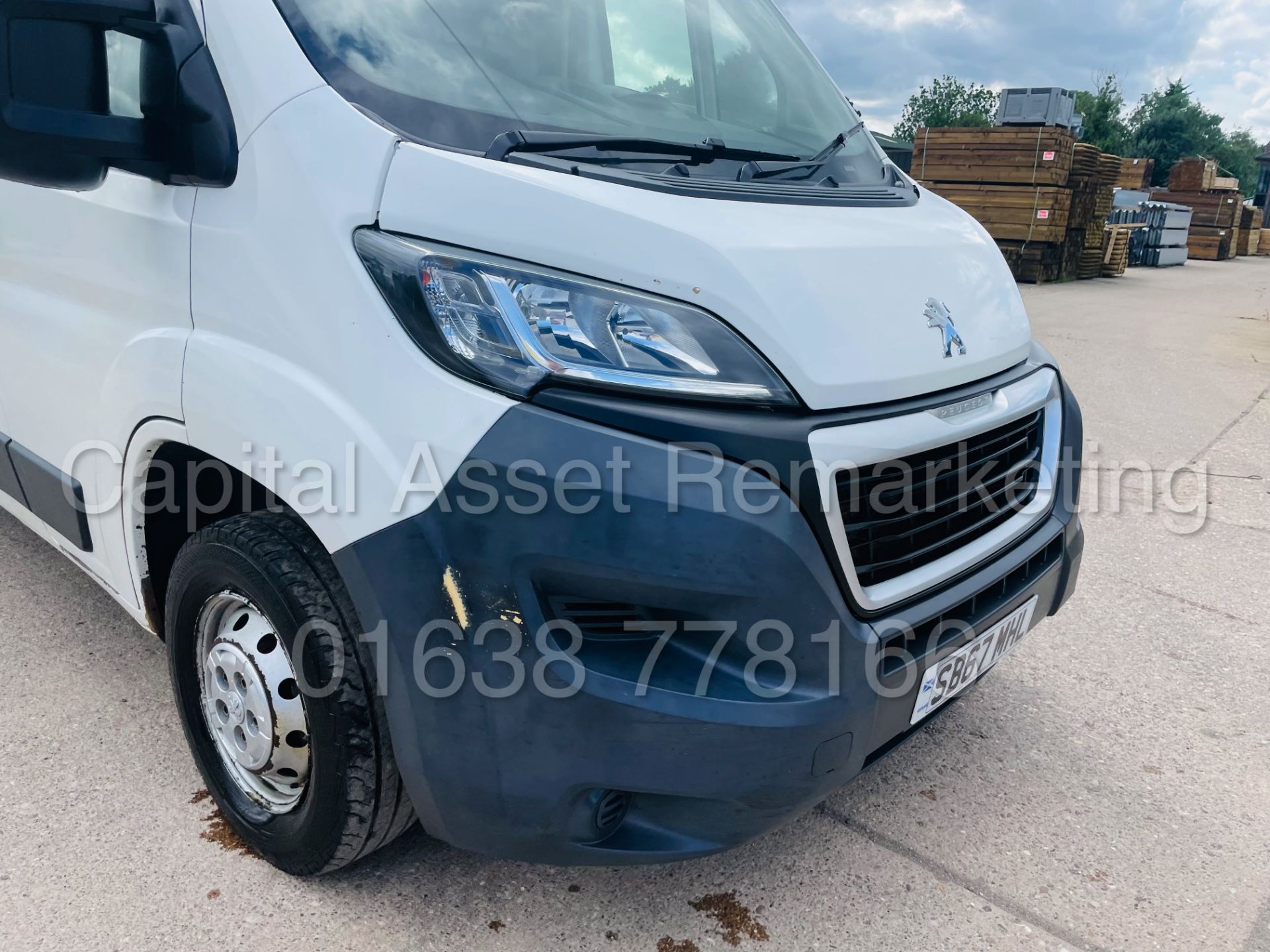 ON SALE PEUGEOT BOXER *PROFESSIONAL* LWB HI-ROOF (2018 - EURO 6) '2.0 BLUE HDI - 6 SPEED' *A/C & NAV - Image 15 of 44