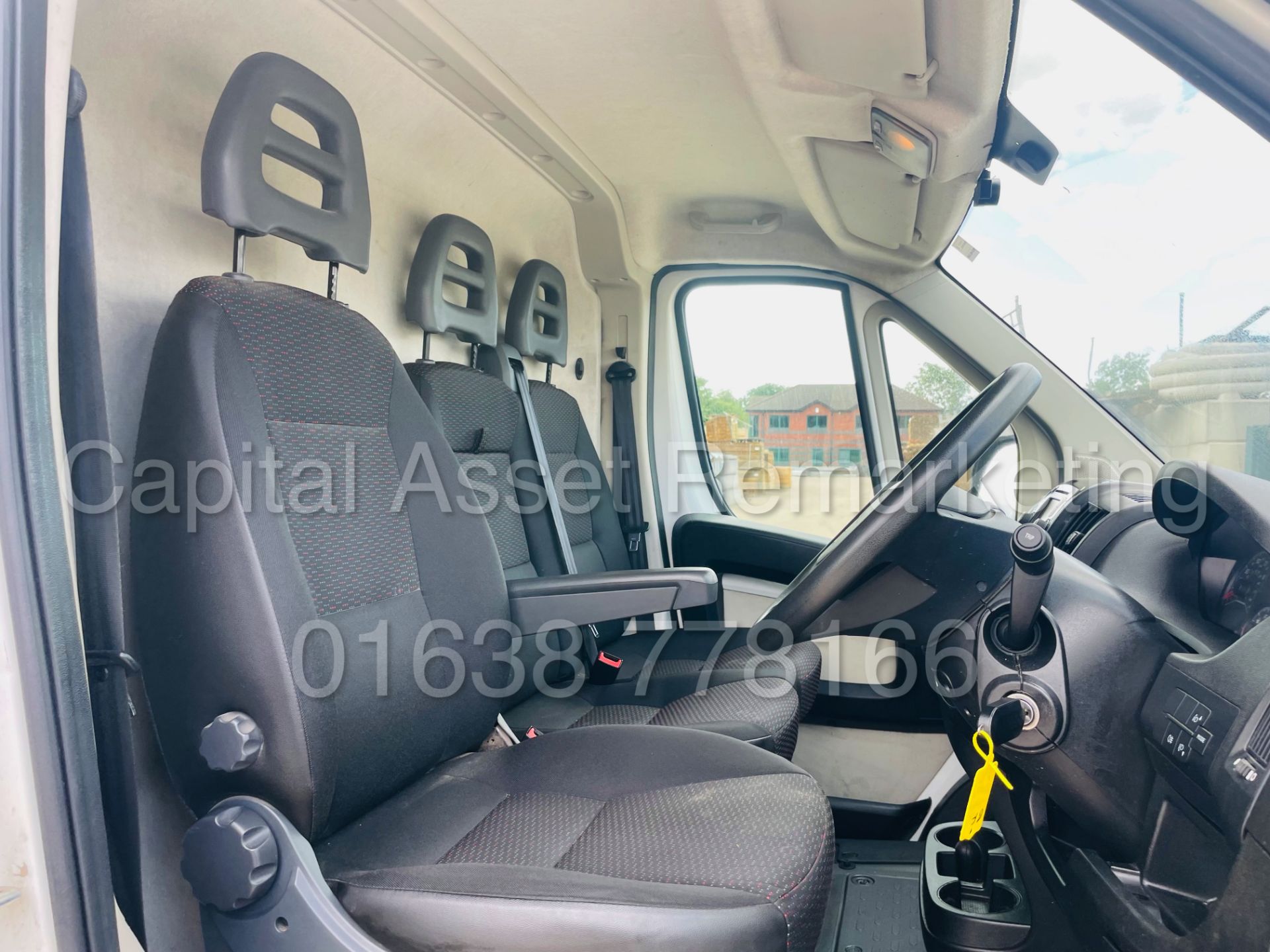 ON SALE PEUGEOT BOXER *PROFESSIONAL* LWB HI-ROOF (2018 - EURO 6) '2.0 BLUE HDI - 6 SPEED' *A/C & NAV - Image 26 of 44