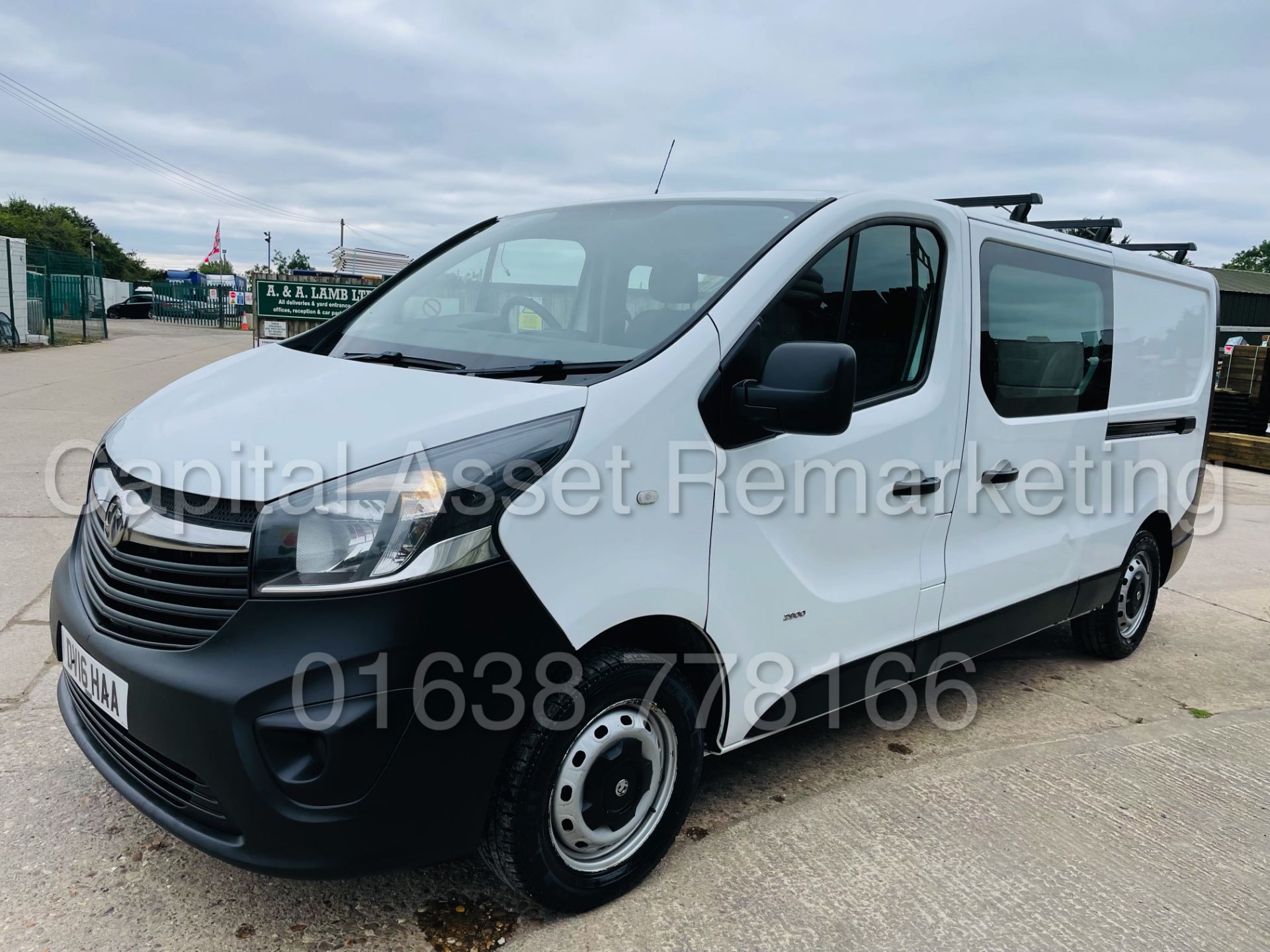 VAUXHALL VIVARO 2900 *LWB - 6 SEATER CREW VAN* (2016 - NEW MODEL) '1.6 CDTI - 115 BHP - 6 SPEED' - Image 7 of 45