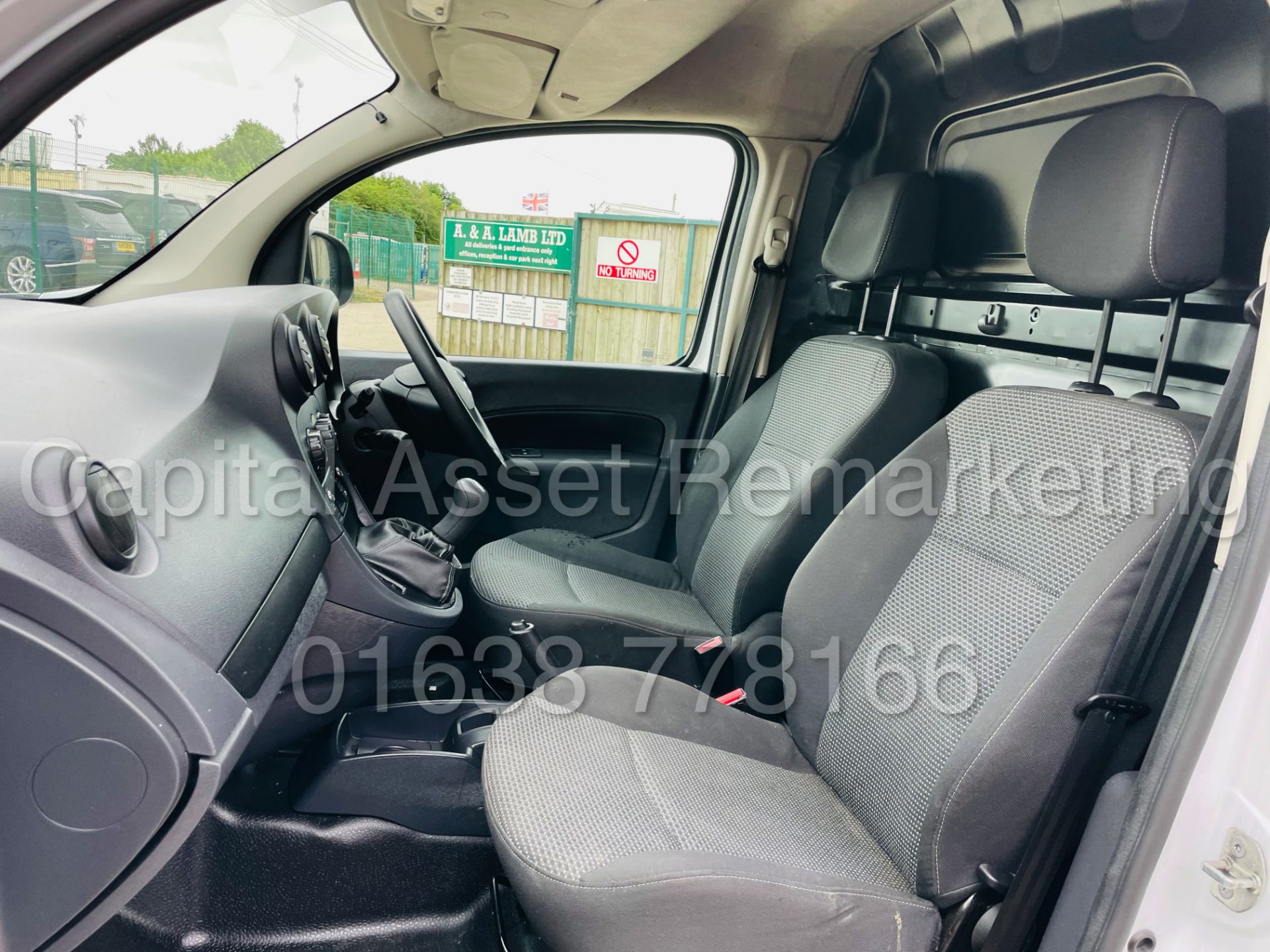 MERCEDES-BENZ CITAN 109 CDI *LWB - PANEL VAN* (2018 - EURO 6) *CRUISE CONTROL* (1 OWNER) *LOW MILES* - Image 19 of 37