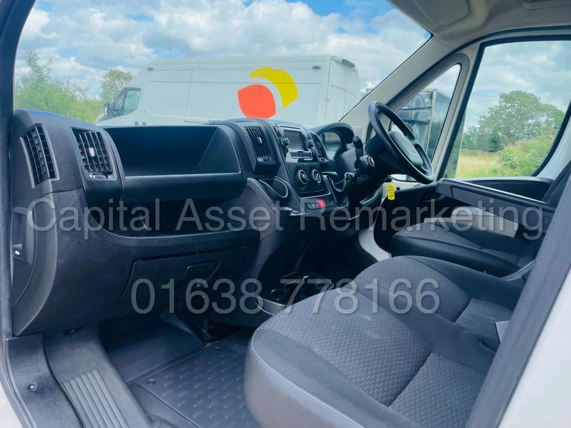 ON SALE PEUGEOT BOXER *PROFESSIONAL* LWB HI-ROOF (2018 - EURO 6) '2.0 BLUE HDI - 6 SPEED' *A/C & NAV - Image 20 of 44