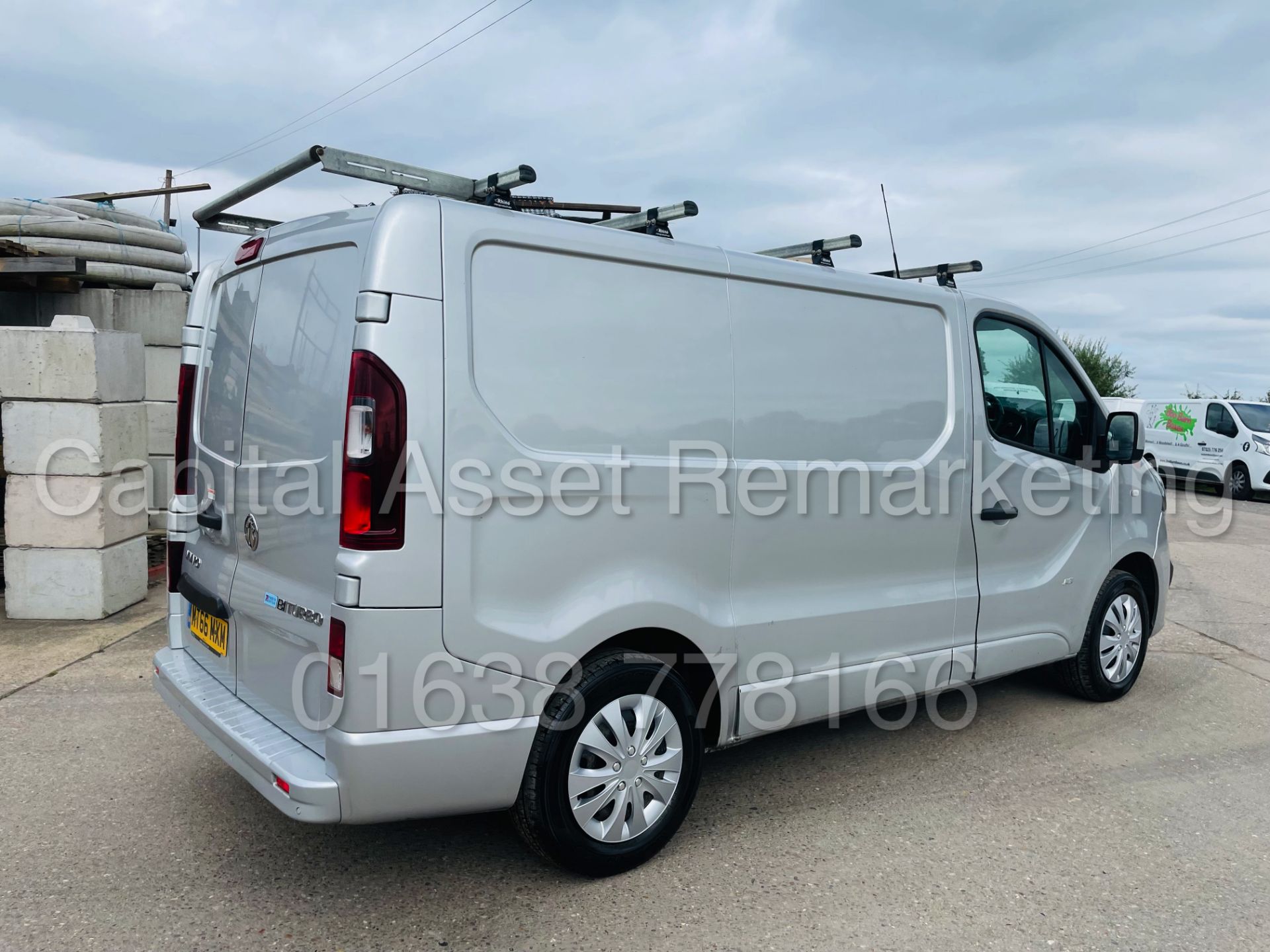 VAUXHALL VIVARO *SPORT EDITION* PANEL VAN (2017 - EURO 6) '1.6 CDTI - 123 BHP - 6 SPEED' (1 OWNER) - Image 13 of 43