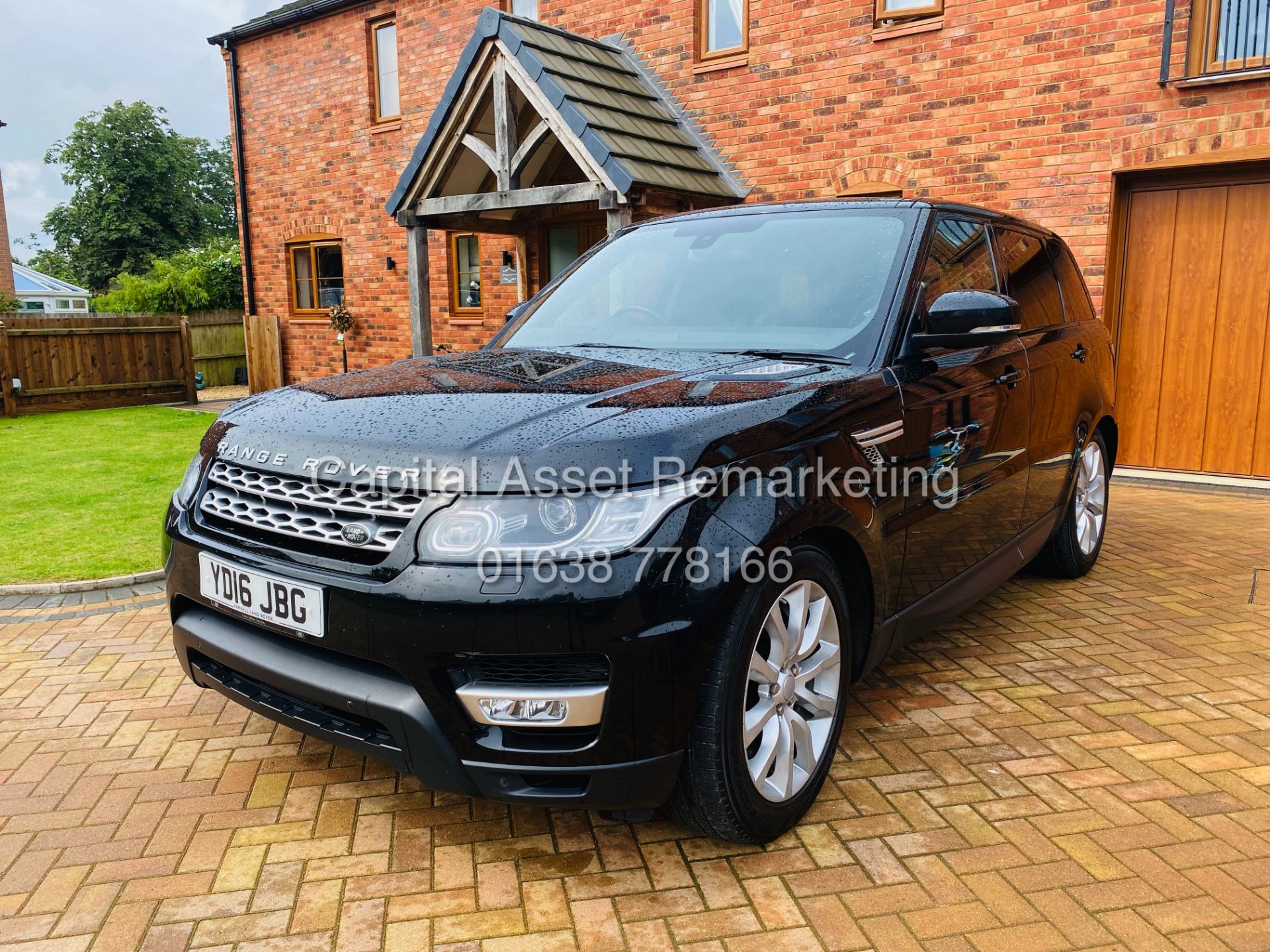 (ON SALE) RANGE ROVER SPORT 3.0 "SDV6" HSE 'AUTO' (16 REG) 1 OWNER FSH - PAN ROOF - BLACK -HUGE SPEC - Image 5 of 39