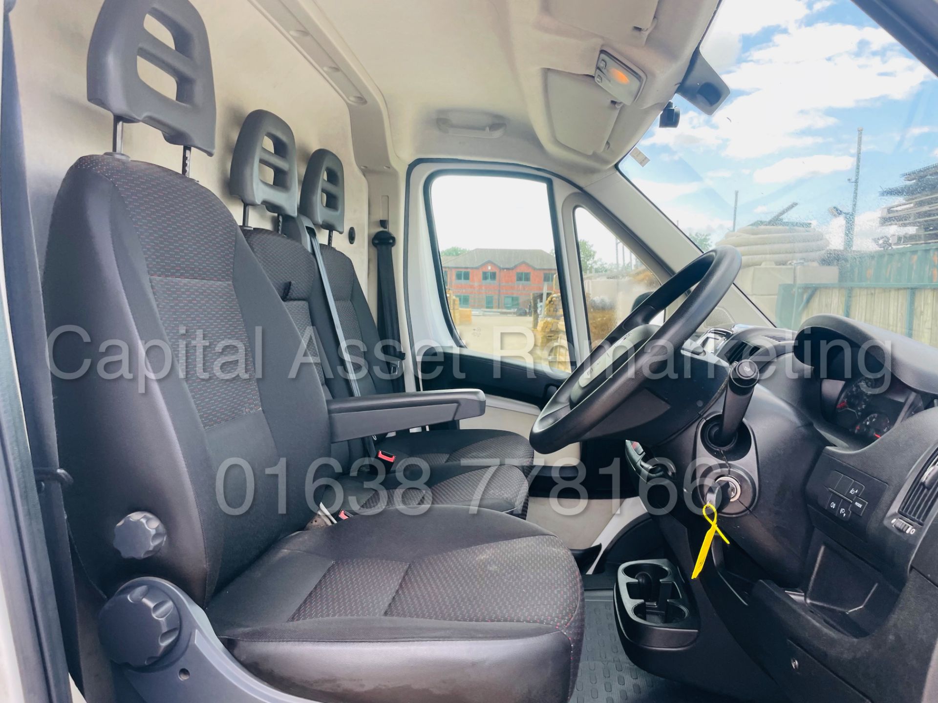 ON SALE PEUGEOT BOXER *PROFESSIONAL* LWB HI-ROOF (2018 - EURO 6) '2.0 BLUE HDI - 6 SPEED' *A/C & NAV - Image 27 of 44