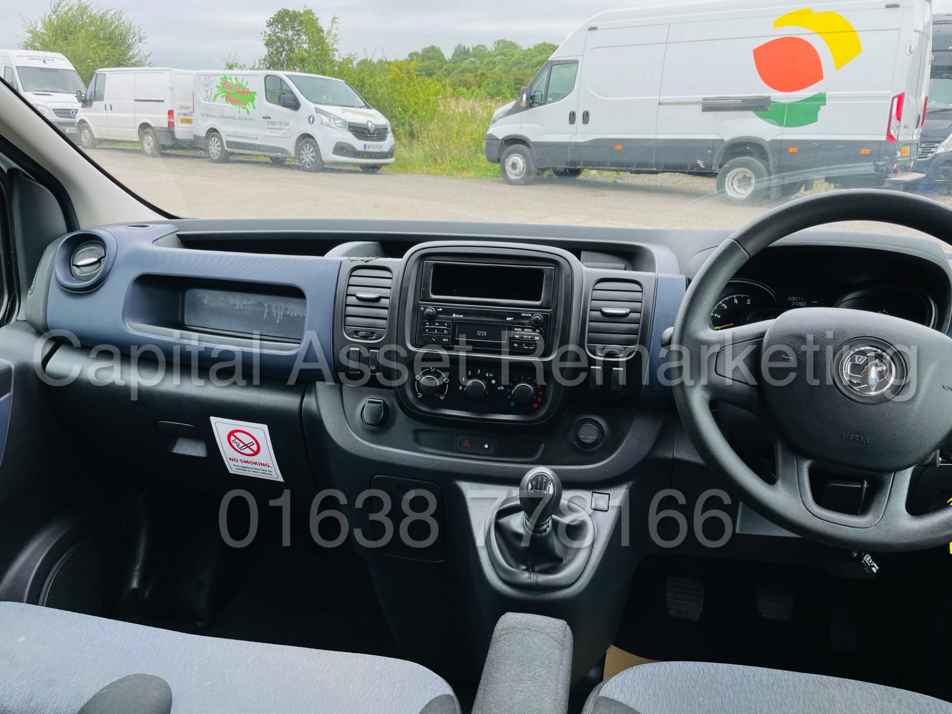 VAUXHALL VIVARO 2900 *LWB - 6 SEATER CREW VAN* (2016 - NEW MODEL) '1.6 CDTI - 115 BHP - 6 SPEED' - Image 30 of 45