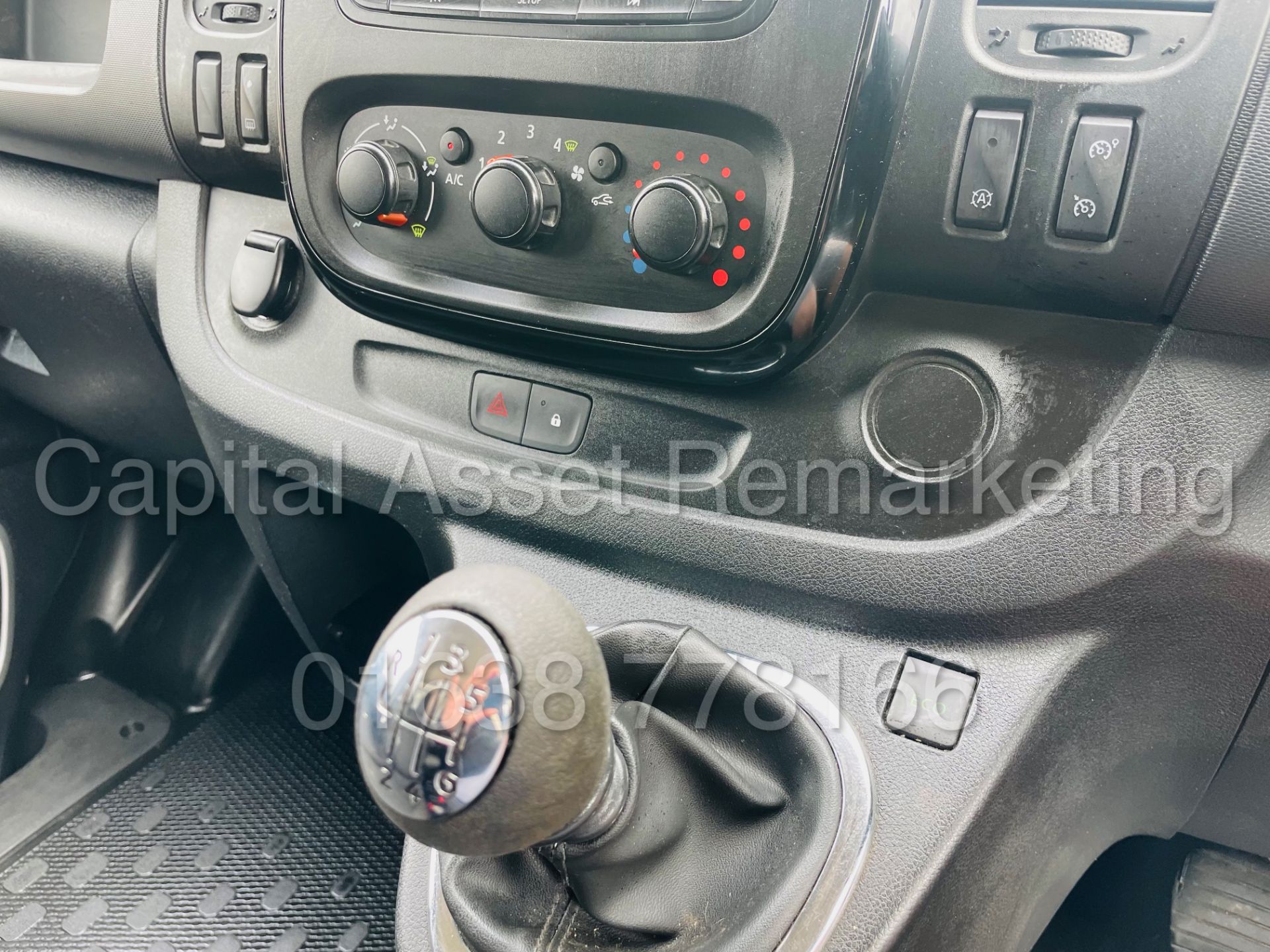 VAUXHALL VIVARO *SPORT EDITION* PANEL VAN (2017 - EURO 6) '1.6 CDTI - 123 BHP - 6 SPEED' (1 OWNER) - Image 38 of 43