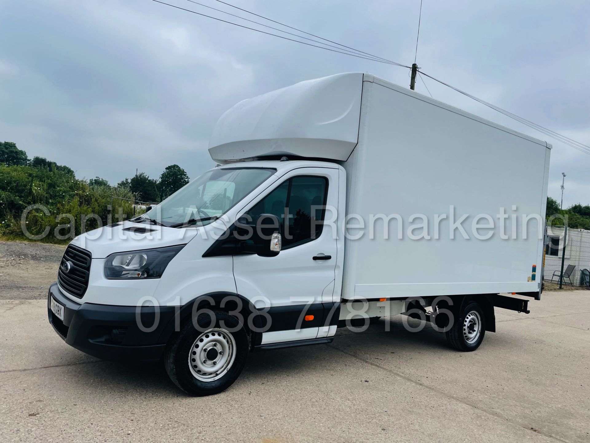 FORD TRANSIT T350 *LWB - LUTON / BOX VAN* (2018 - EURO 6) '2.0 TDCI - 6 SPEED' *TAIL-LIFT* - Image 4 of 34