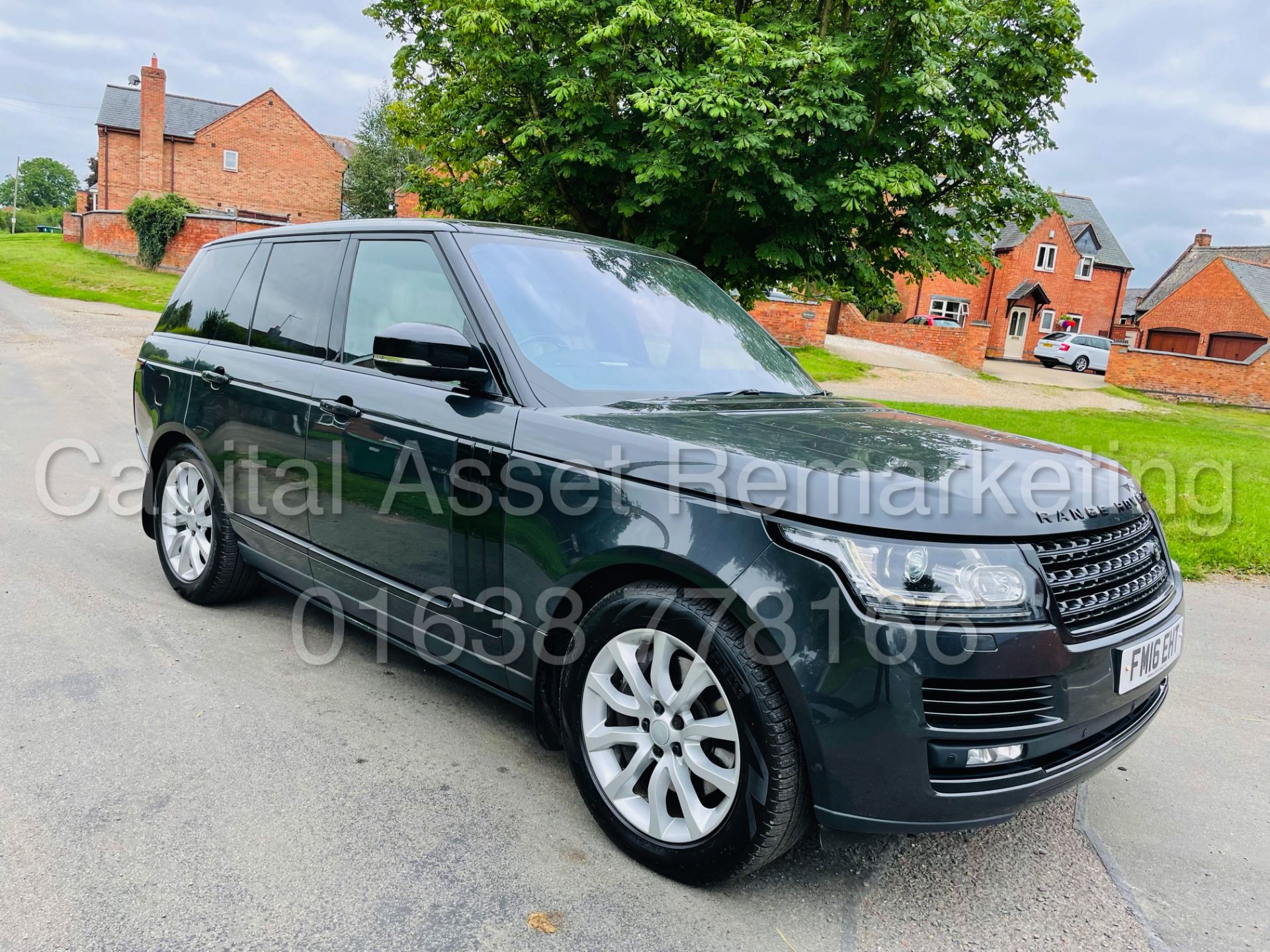 (On Sale) RANGE ROVER VOGUE *AUTOBIOGRAPHY* SUV (2016) 'SDV8 - 8 SPEED AUTO' *TOP OF THE RANGE* - Image 2 of 65