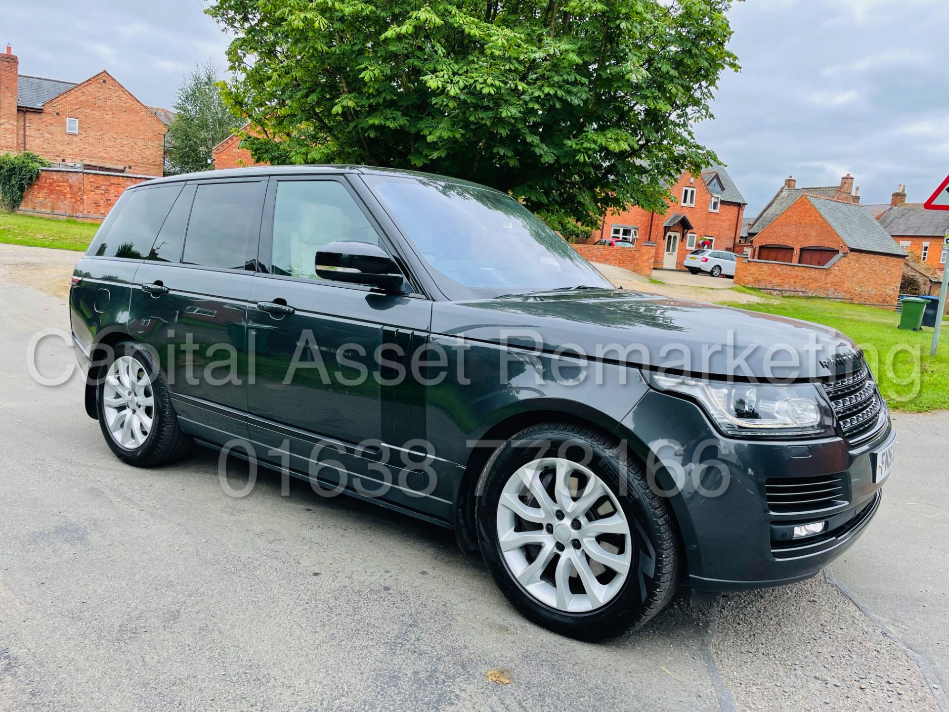 (On Sale) RANGE ROVER VOGUE *AUTOBIOGRAPHY* SUV (2016) 'SDV8 - 8 SPEED AUTO' *TOP OF THE RANGE*