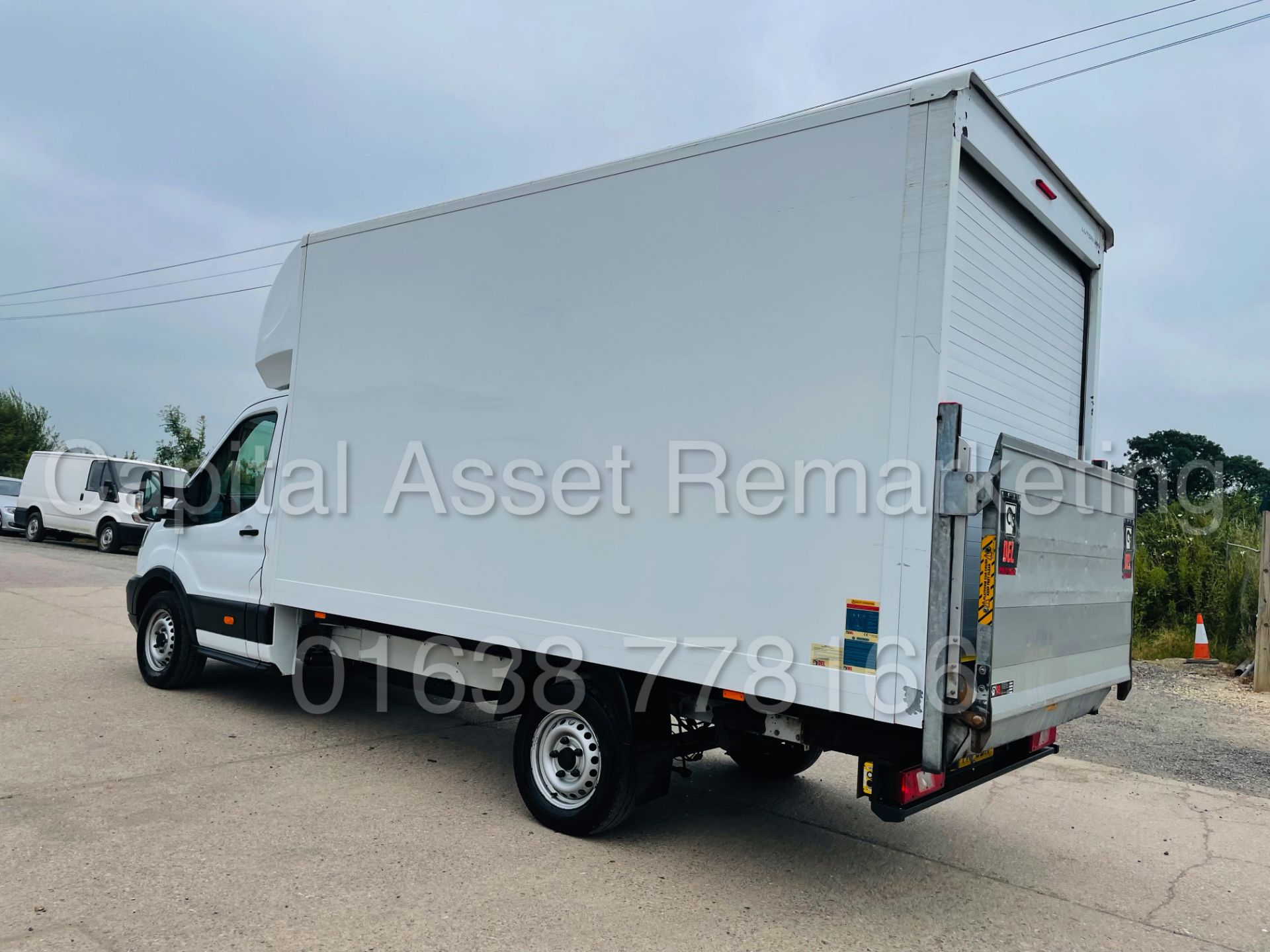 FORD TRANSIT T350 *LWB - LUTON / BOX VAN* (2018 - EURO 6) '2.0 TDCI - 6 SPEED' *TAIL-LIFT* - Image 6 of 34